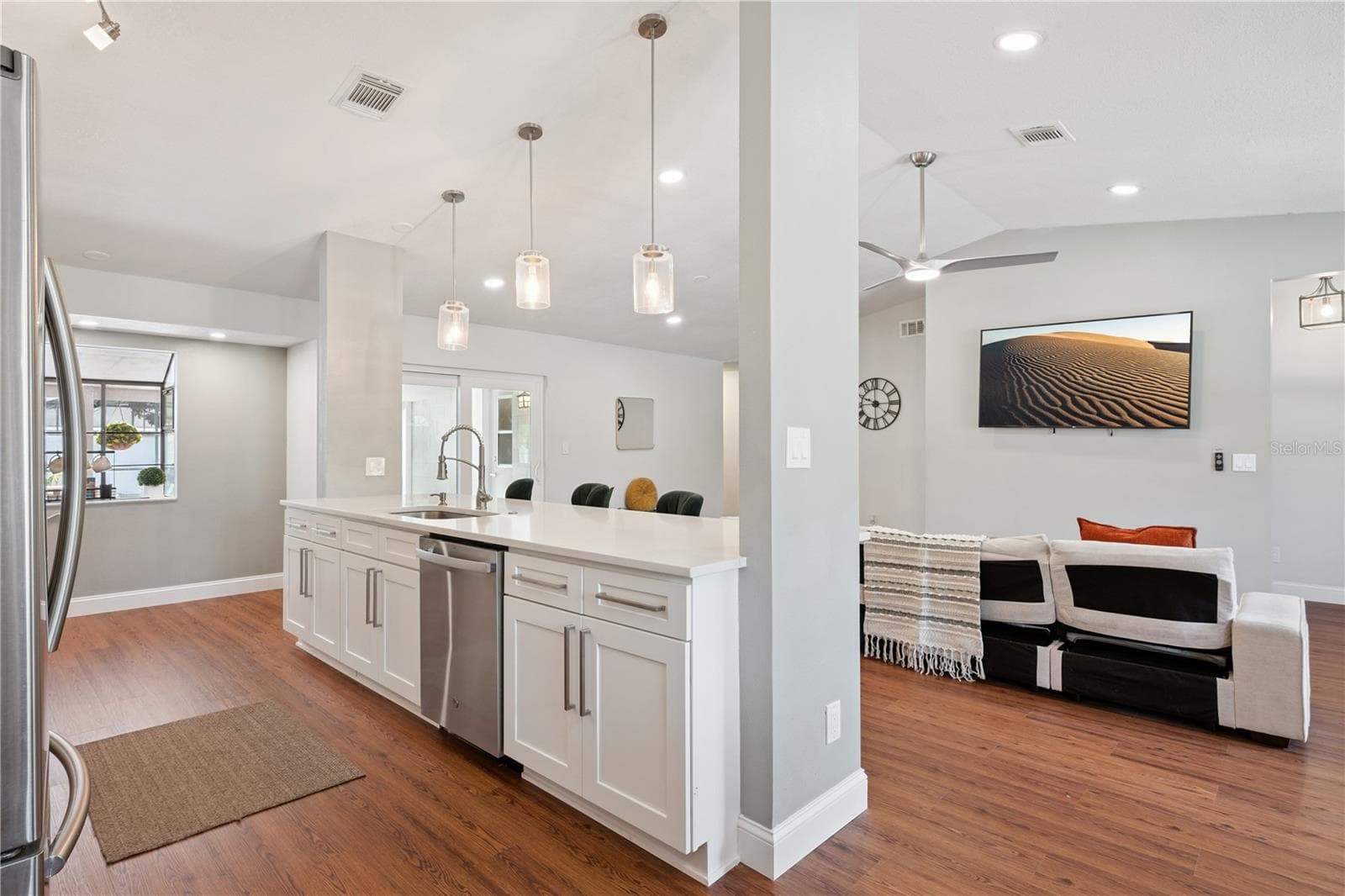 Single Family Residence at 8714 HILL PINE RD, ORLANDO, photo 6 of 55