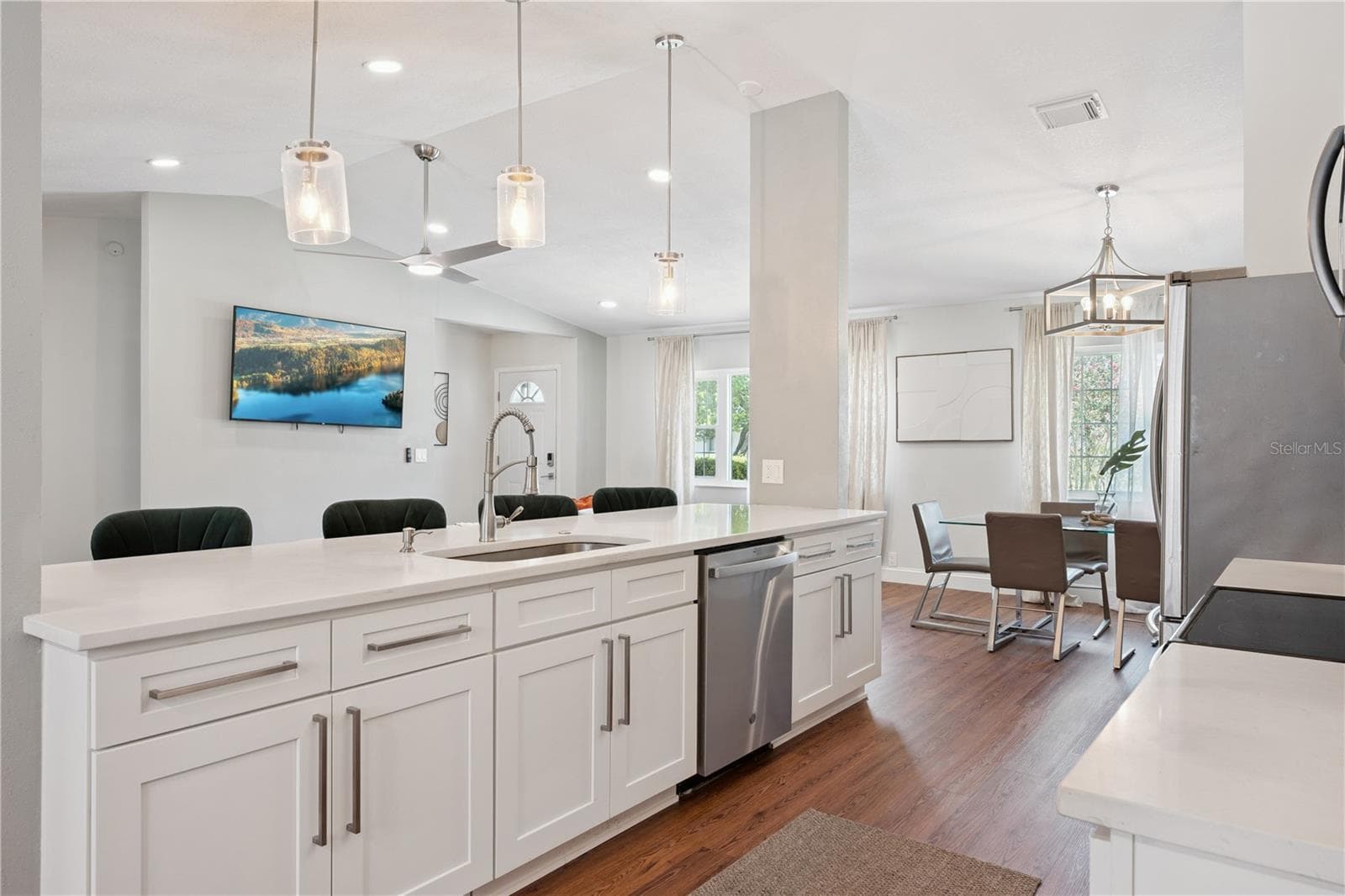 Single Family Residence at 8714 HILL PINE RD, ORLANDO, photo 7 of 55