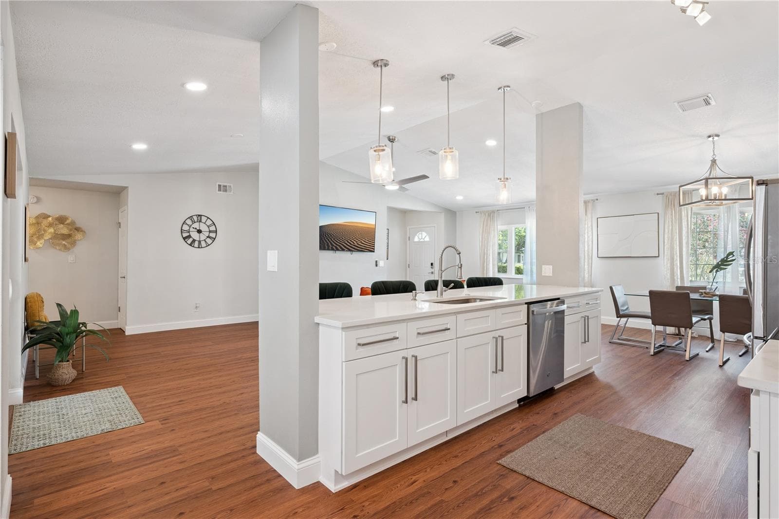 Single Family Residence at 8714 HILL PINE RD, ORLANDO, photo 8 of 55