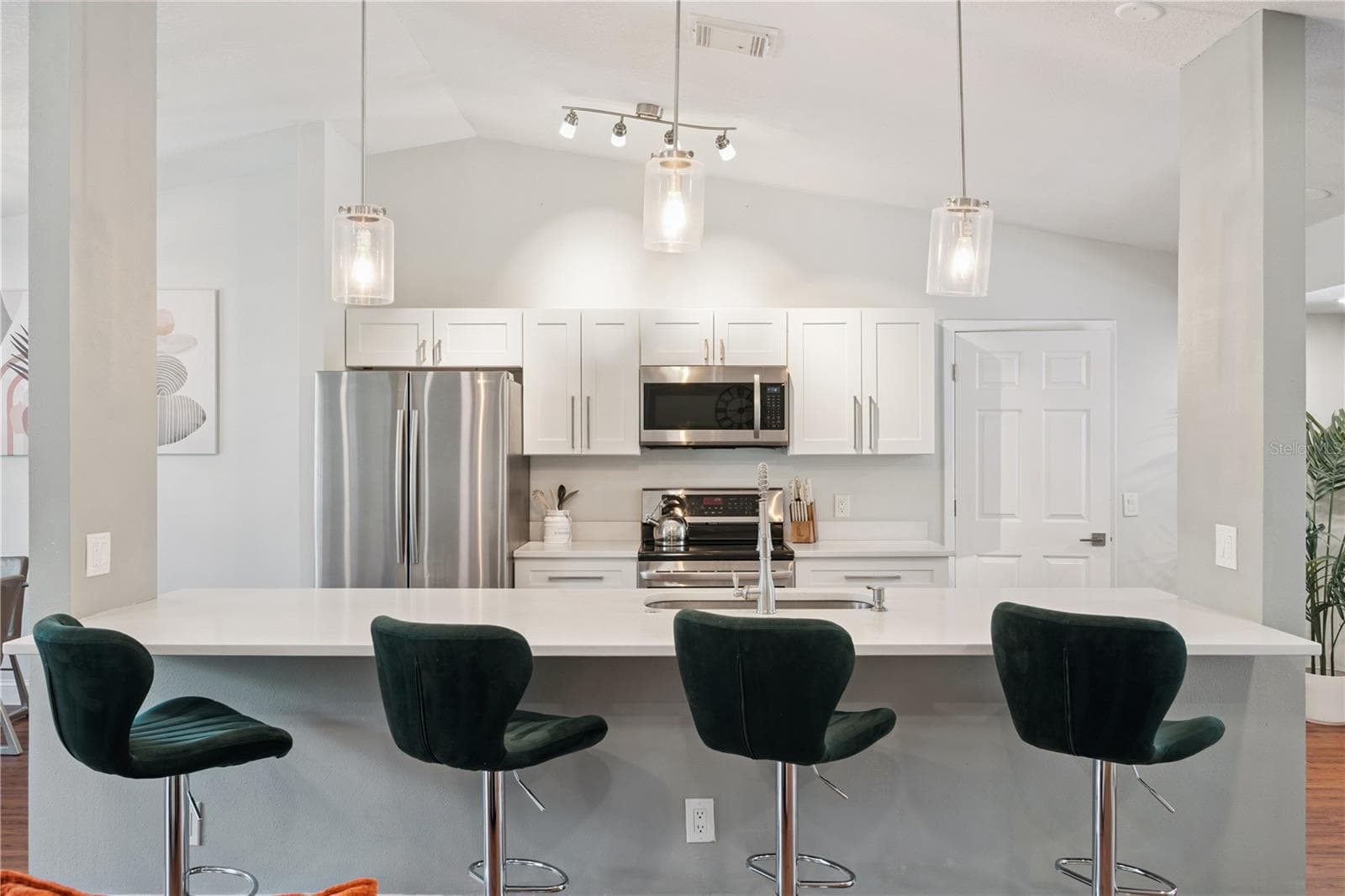 Single Family Residence at 8714 HILL PINE RD, ORLANDO, photo 10 of 55
