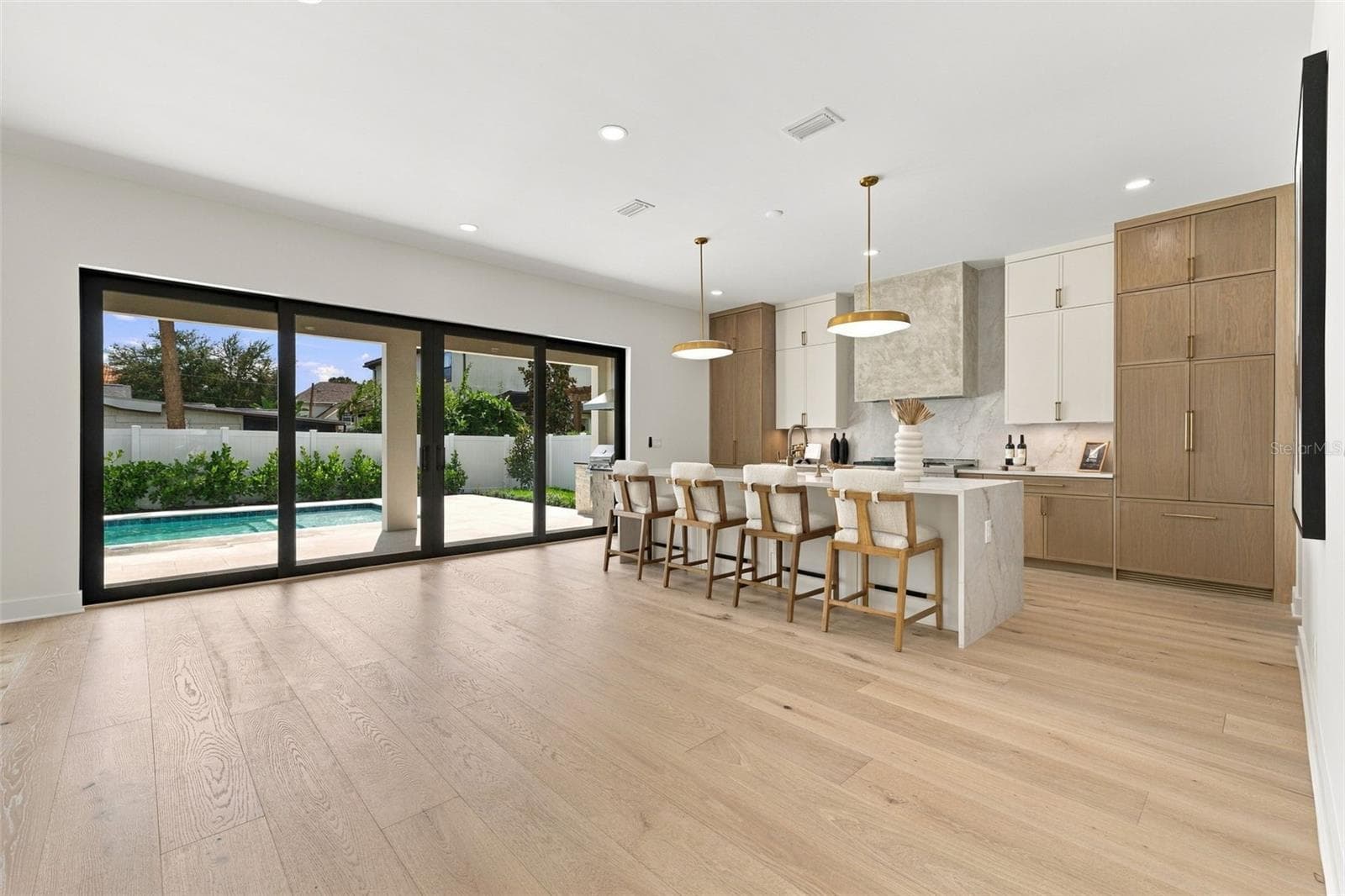 Single Family Residence at 3604 W LEONA ST, TAMPA, photo 6 of 50
