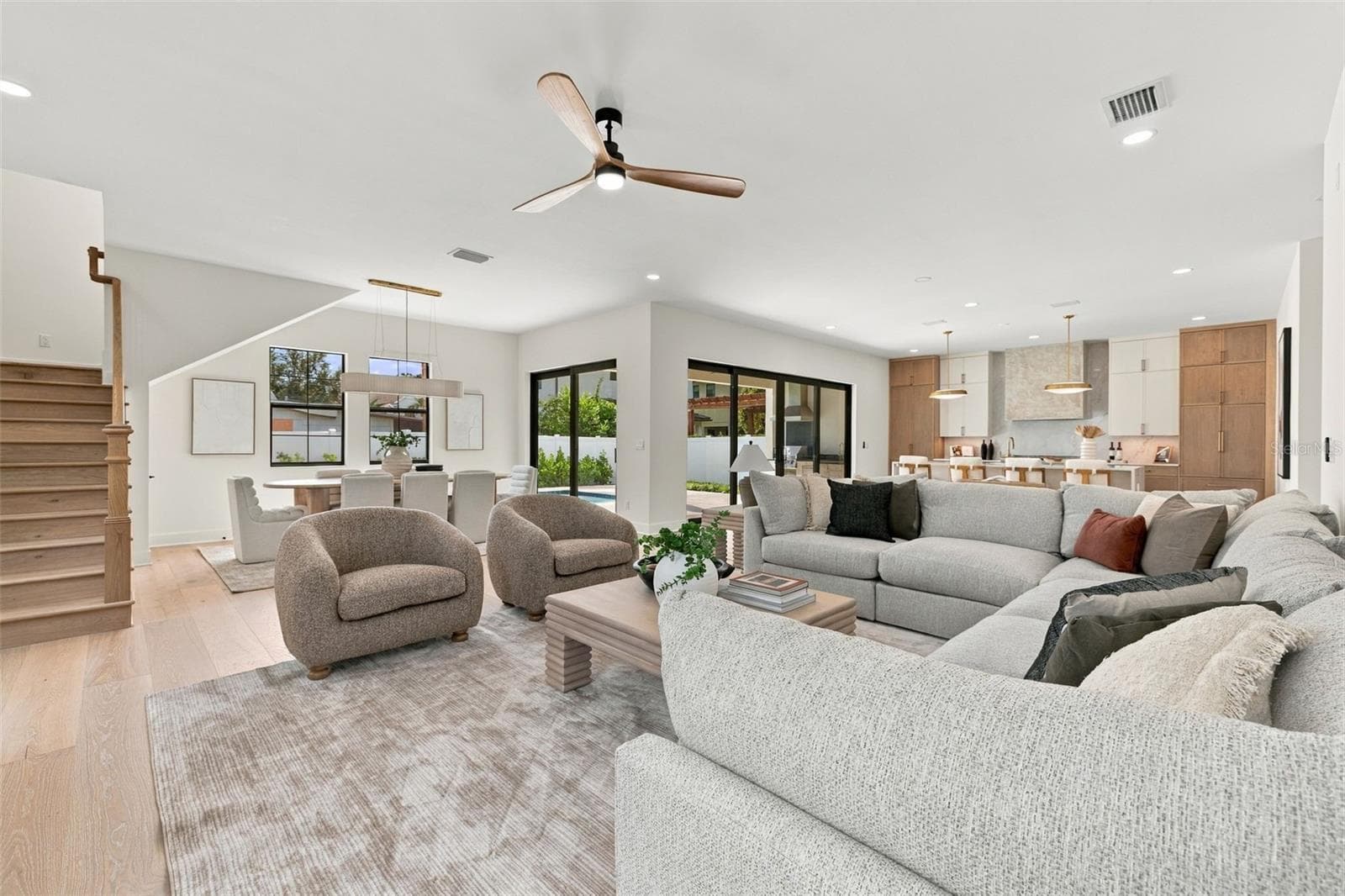 Single Family Residence at 3604 W LEONA ST, TAMPA, photo 17 of 50