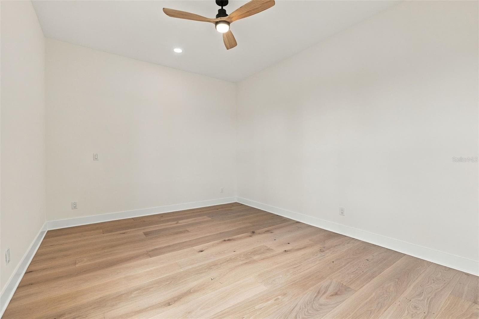 Single Family Residence at 3604 W LEONA ST, TAMPA, photo 33 of 50