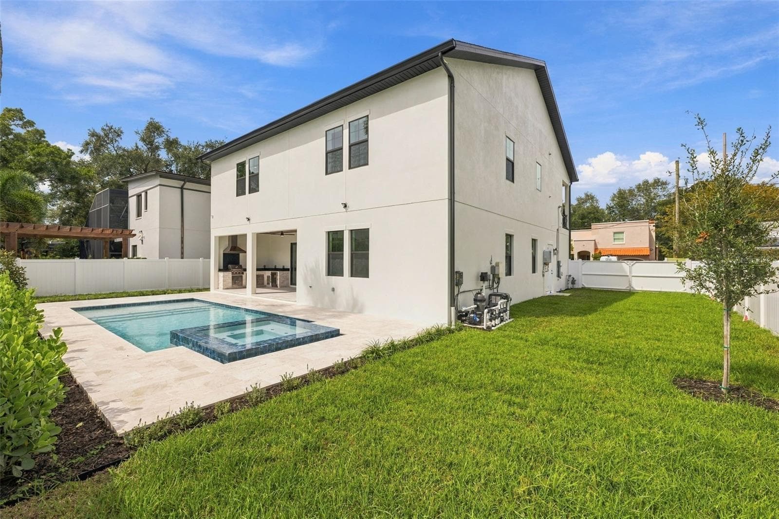 Single Family Residence at 3604 W LEONA ST, TAMPA, photo 49 of 50