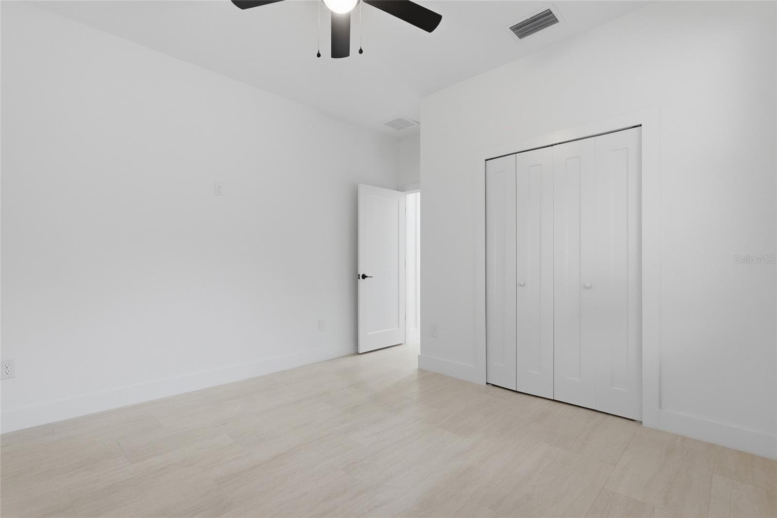 Single Family Residence at 926 11TH AVE S, ST PETERSBURG, photo 35 of 41
