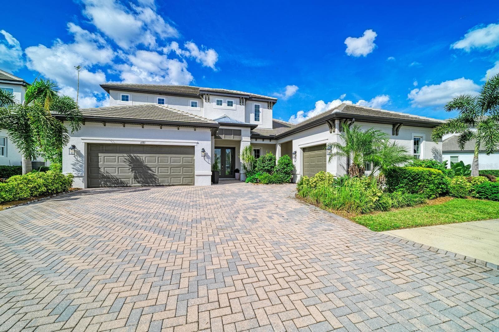 Single Family Residence at 6185 LUNGO LAGO DR, SARASOTA, photo 3 of 64