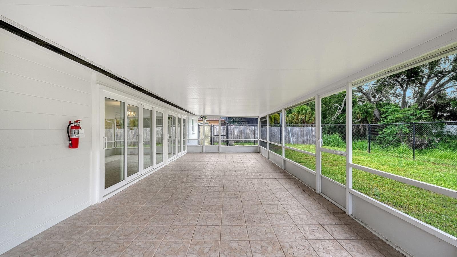 Lanai - 2610 REGATTA DR, SARASOTA