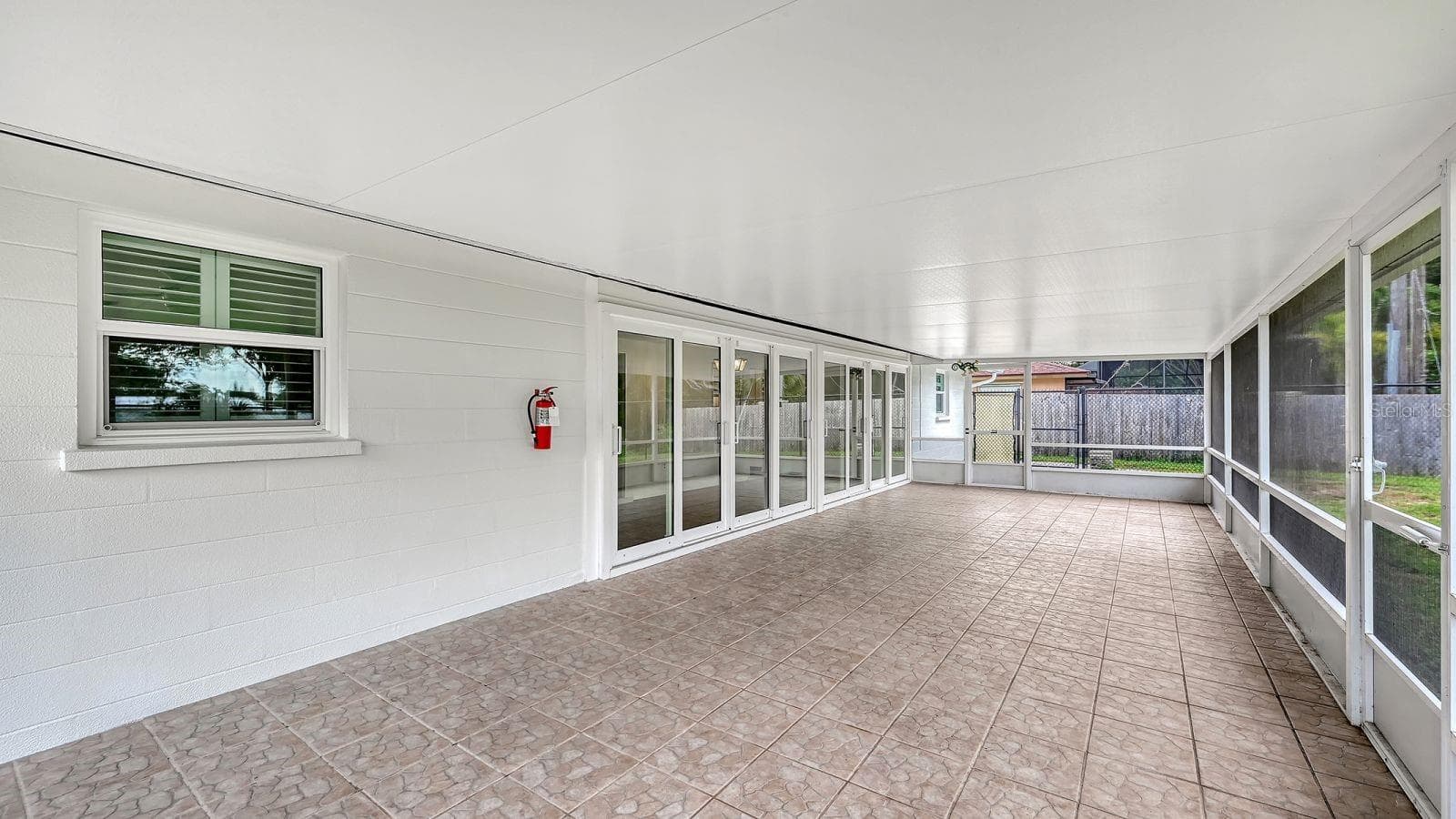 Lanai - 2610 REGATTA DR, SARASOTA