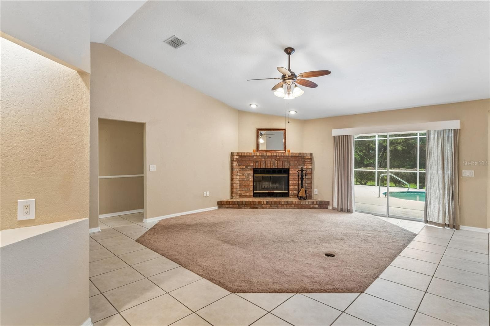 Living Area - 14433 LINDEN DR, SPRING HILL