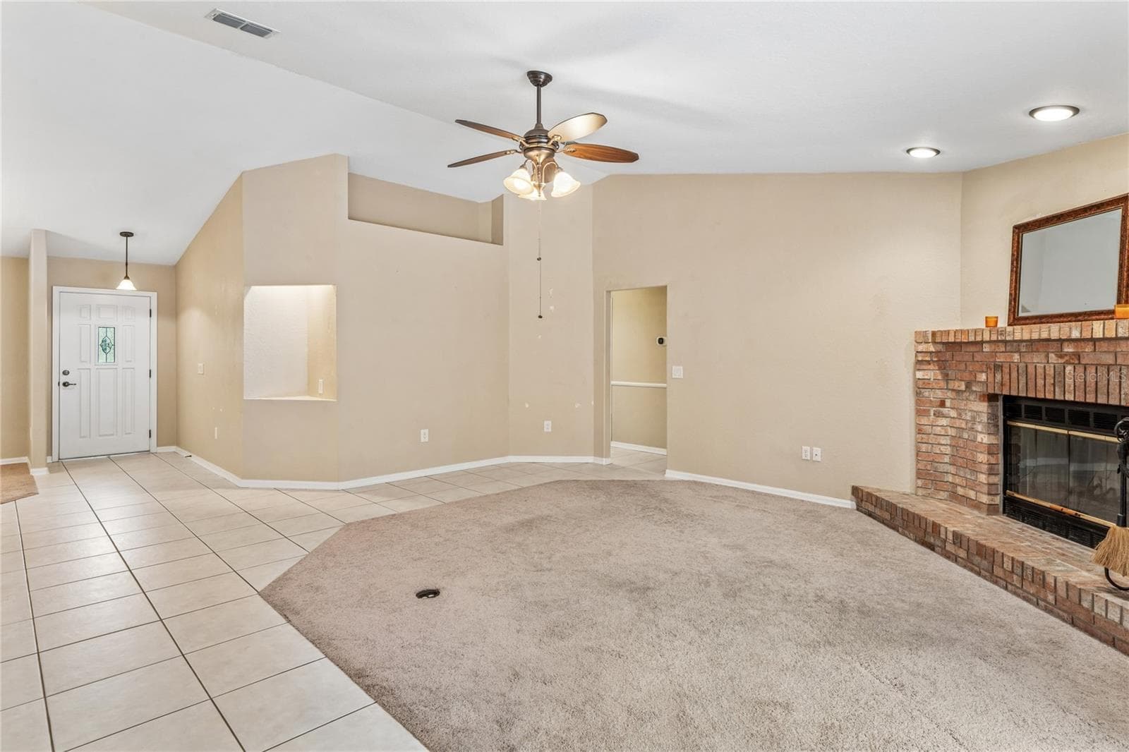 Living Area - 14433 LINDEN DR, SPRING HILL