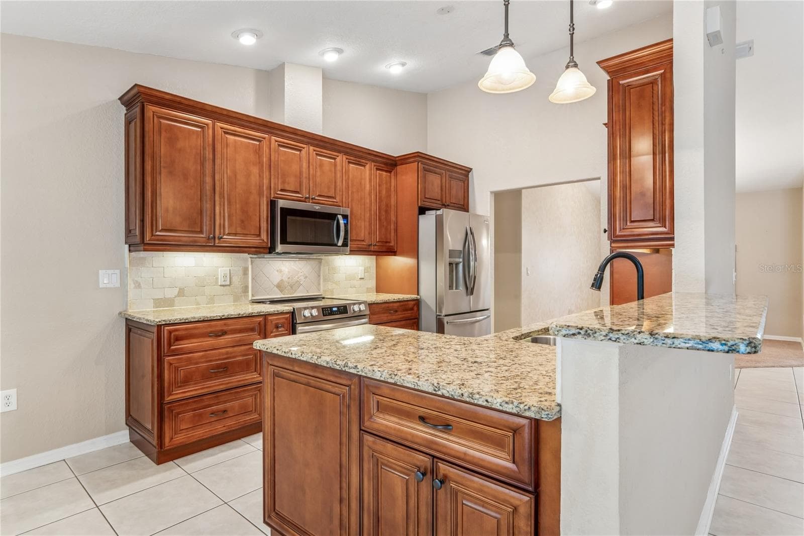 Wood Cabinets - 14433 LINDEN DR, SPRING HILL