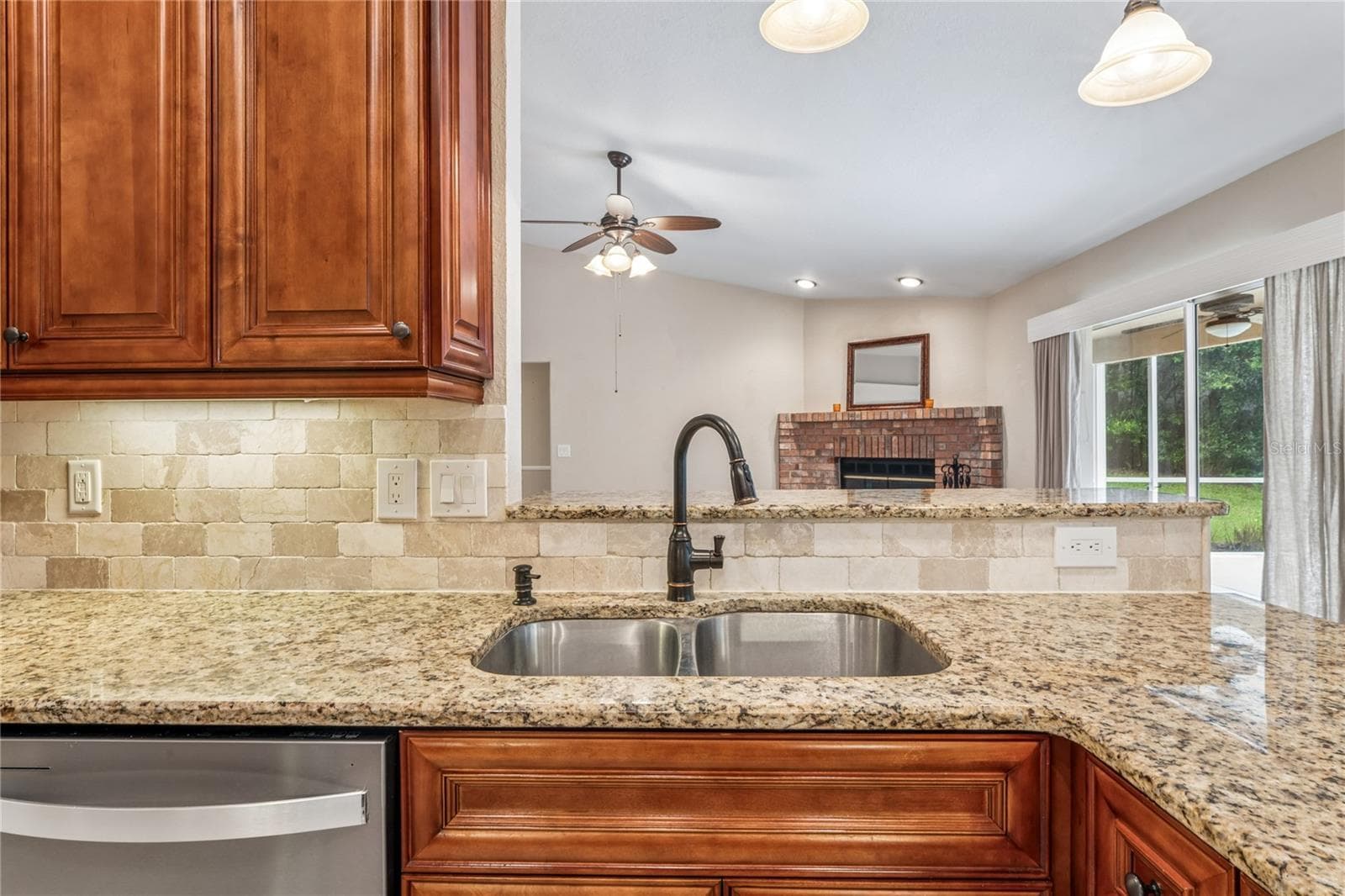 Single Family Residence at 14433 LINDEN DR, SPRING HILL, photo 20 of 75