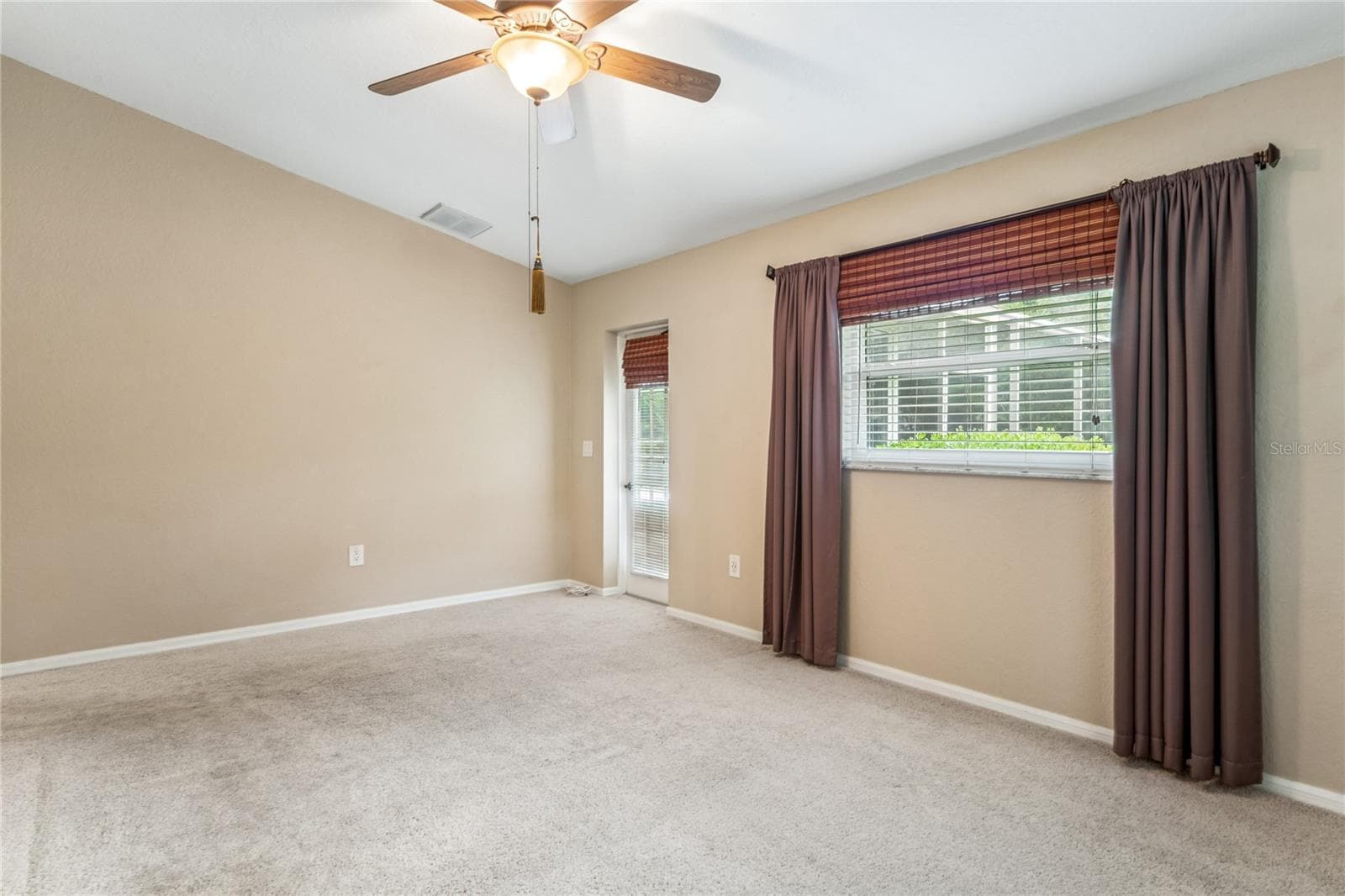 Single Family Residence at 14433 LINDEN DR, SPRING HILL, photo 29 of 75