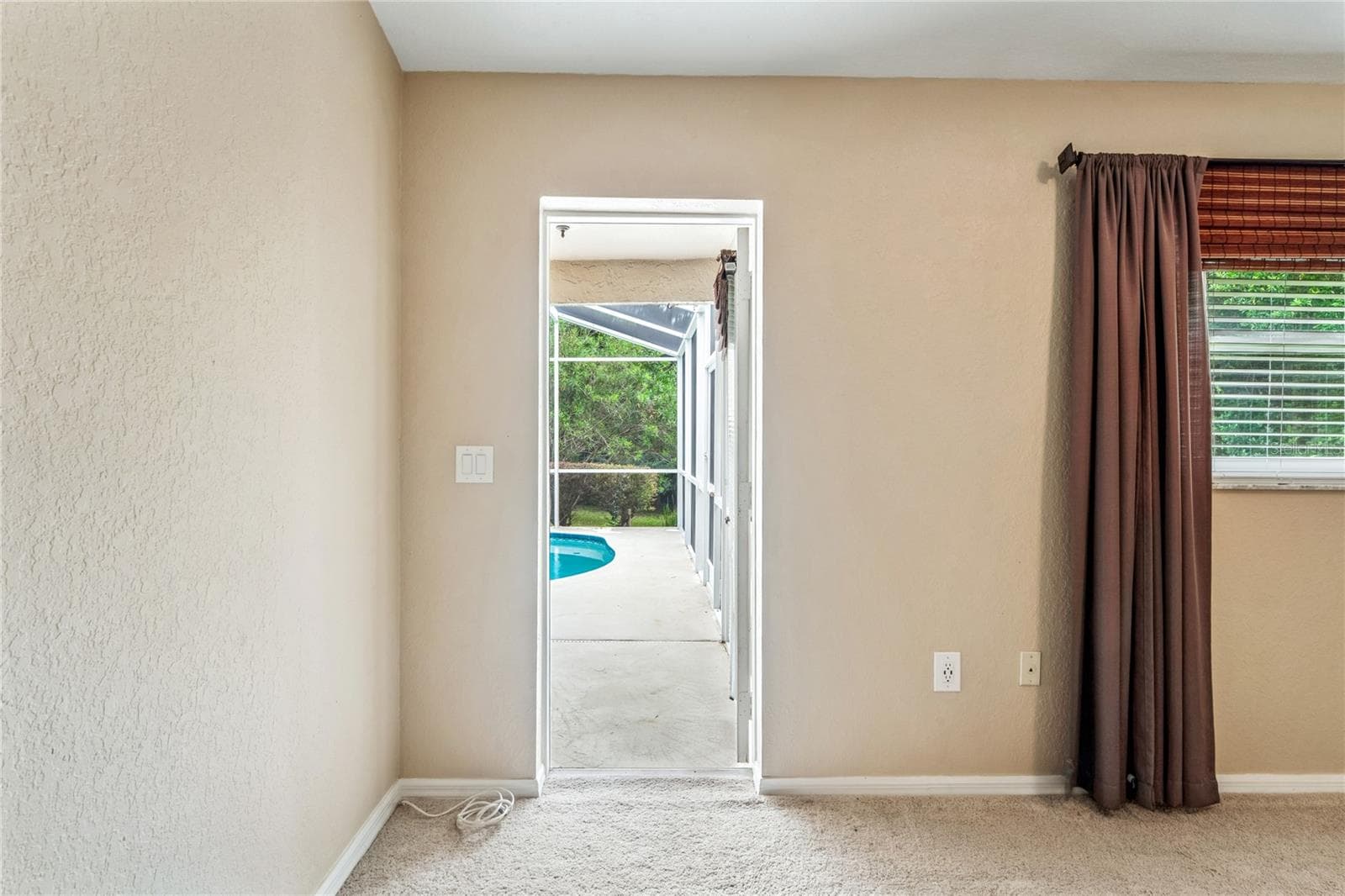 Pool Access - 14433 LINDEN DR, SPRING HILL