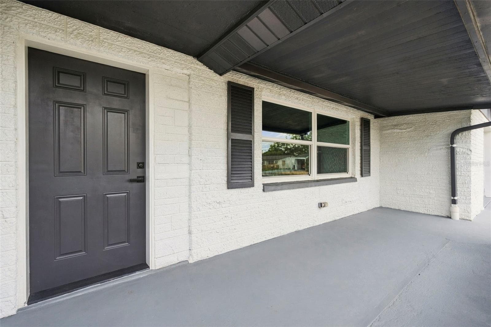 Single Family Residence at 10734 LEEDS RD, PORT RICHEY, photo 4 of 38