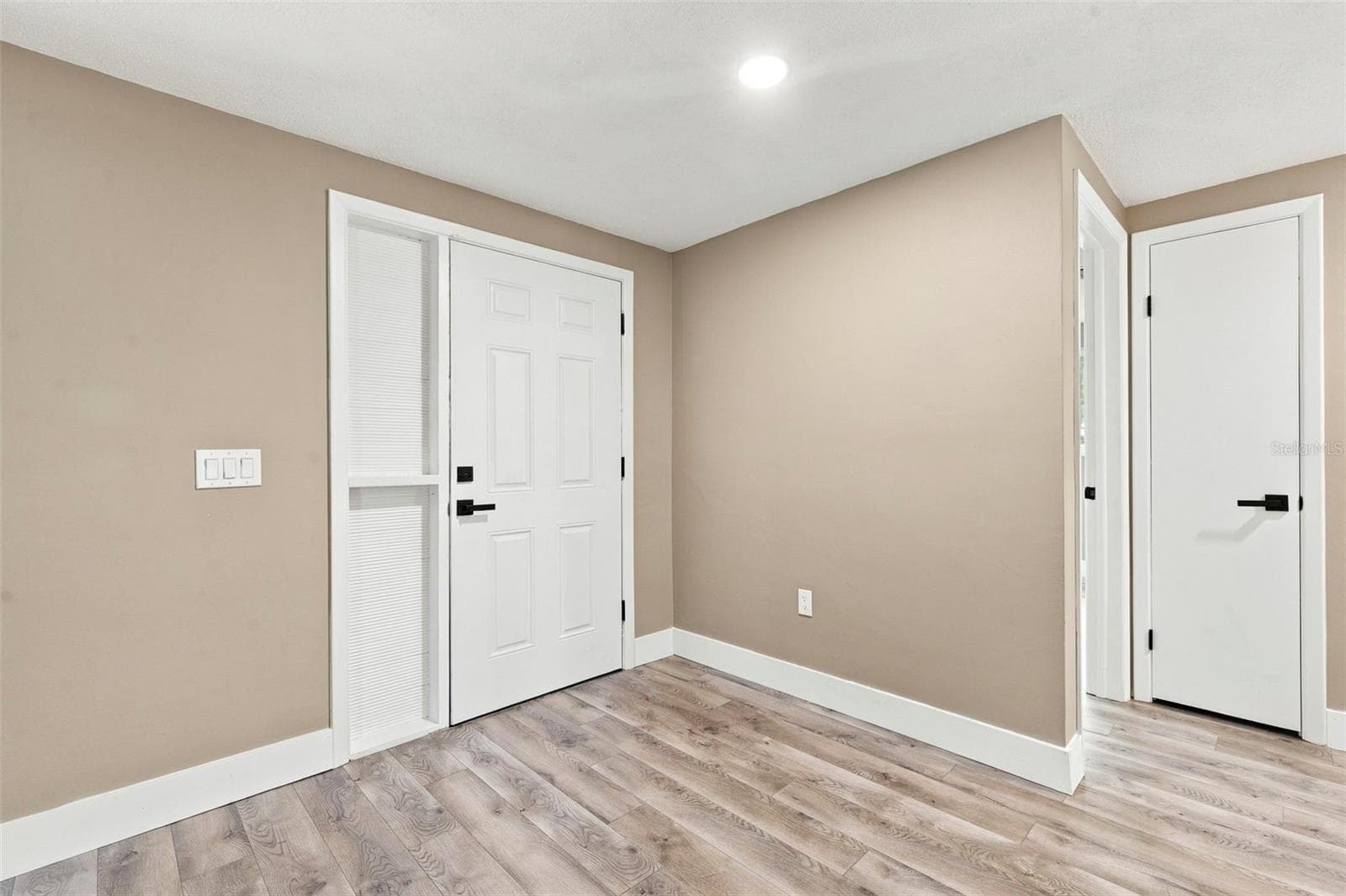 Single Family Residence at 10734 LEEDS RD, PORT RICHEY, photo 5 of 38