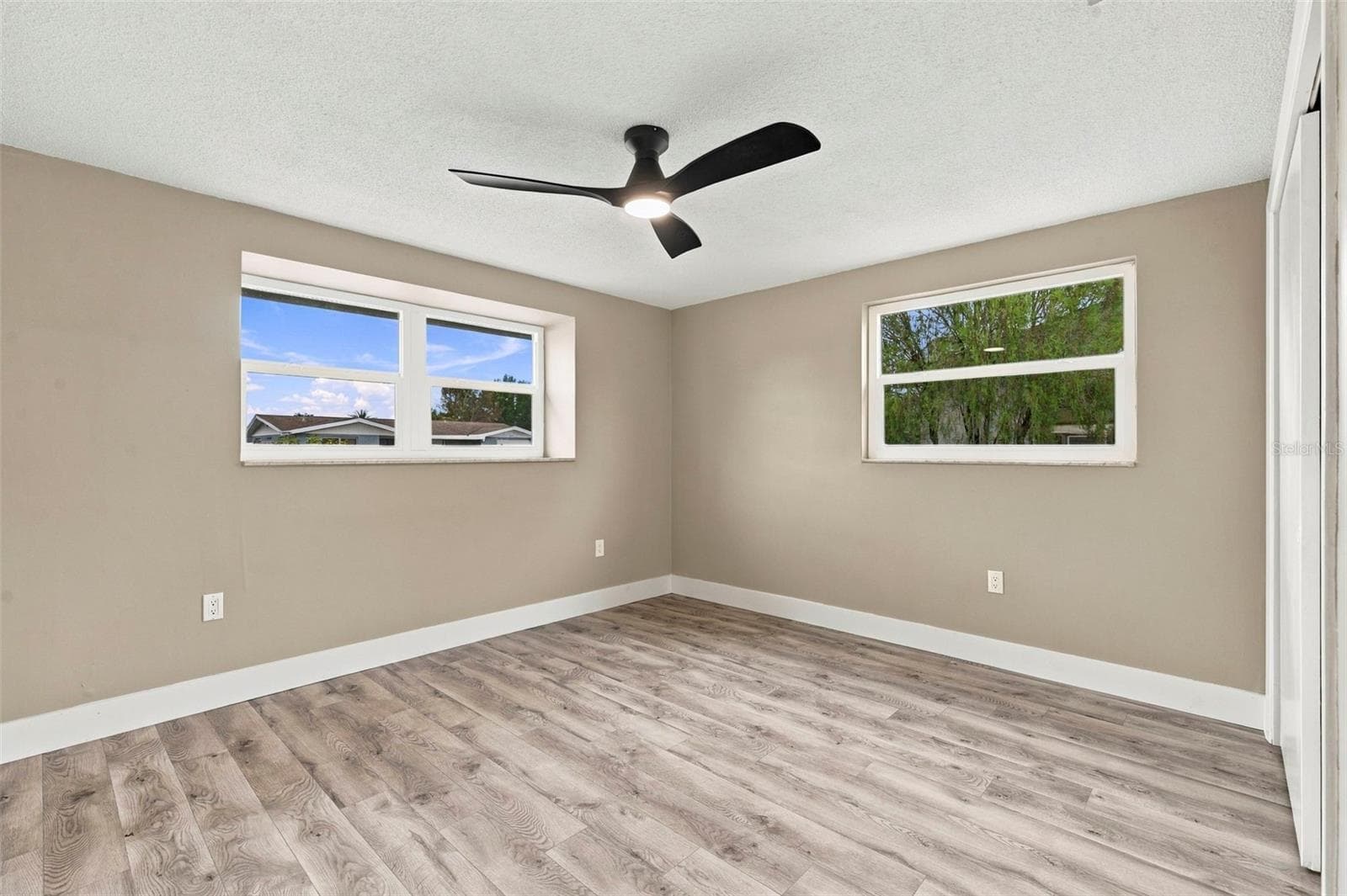 Single Family Residence at 10734 LEEDS RD, PORT RICHEY, photo 6 of 38