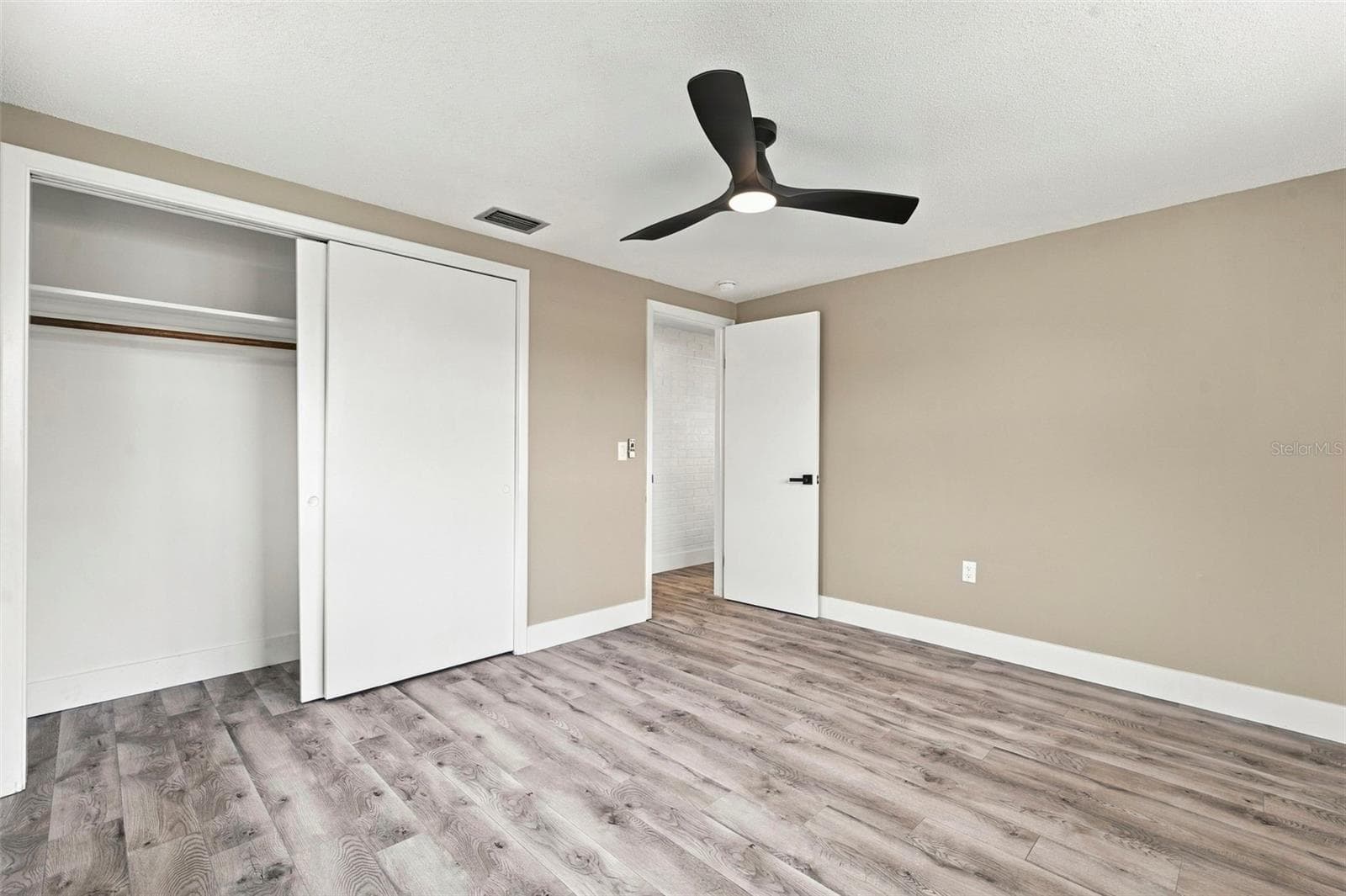Single Family Residence at 10734 LEEDS RD, PORT RICHEY, photo 8 of 38