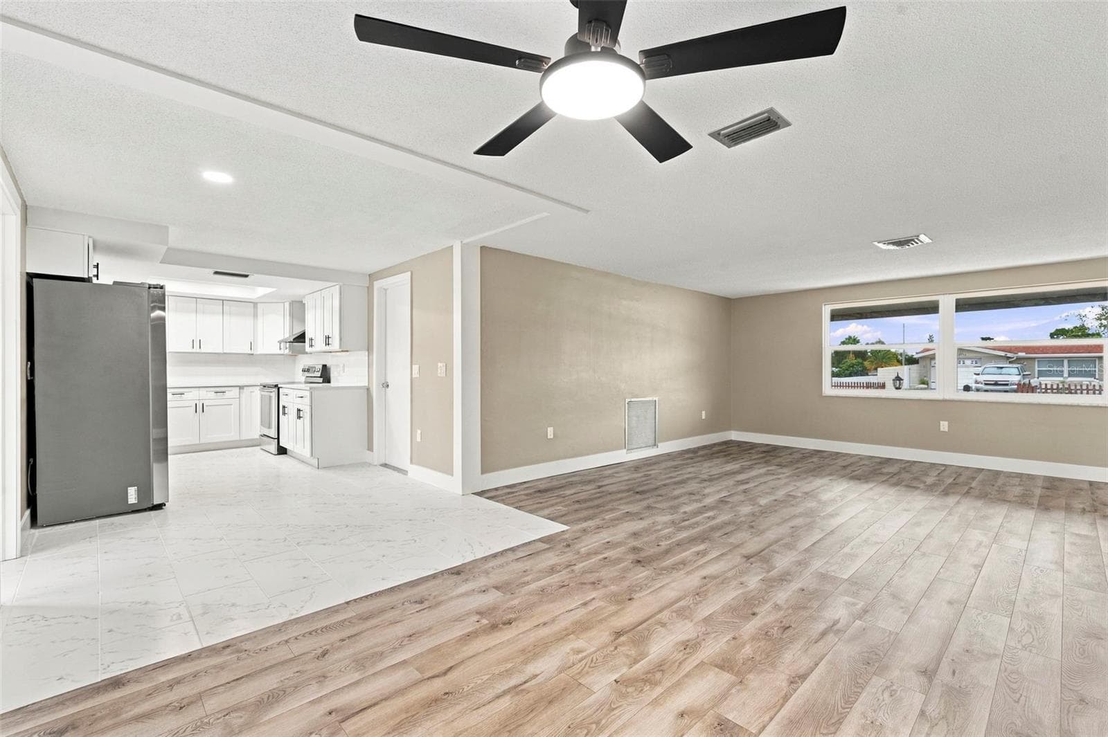 Single Family Residence at 10734 LEEDS RD, PORT RICHEY, photo 18 of 38
