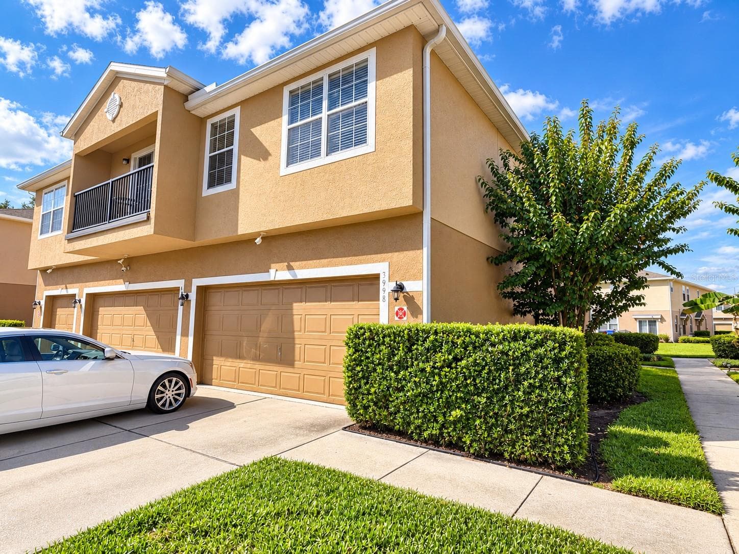 3998 PEMBERLY PINES CIR