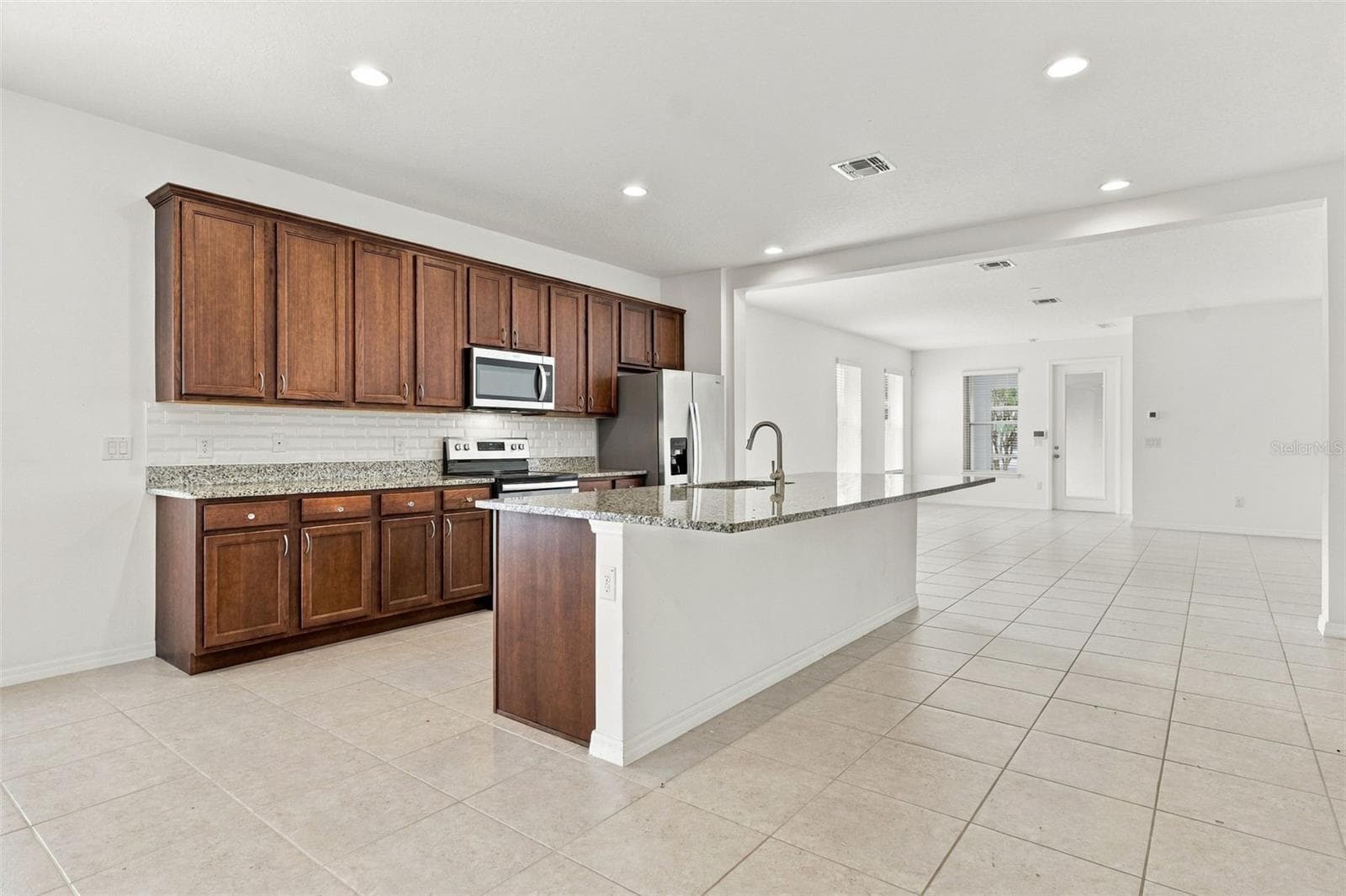 Single Family Residence at 8518 NEMOURS PKWY, ORLANDO, photo 5 of 30