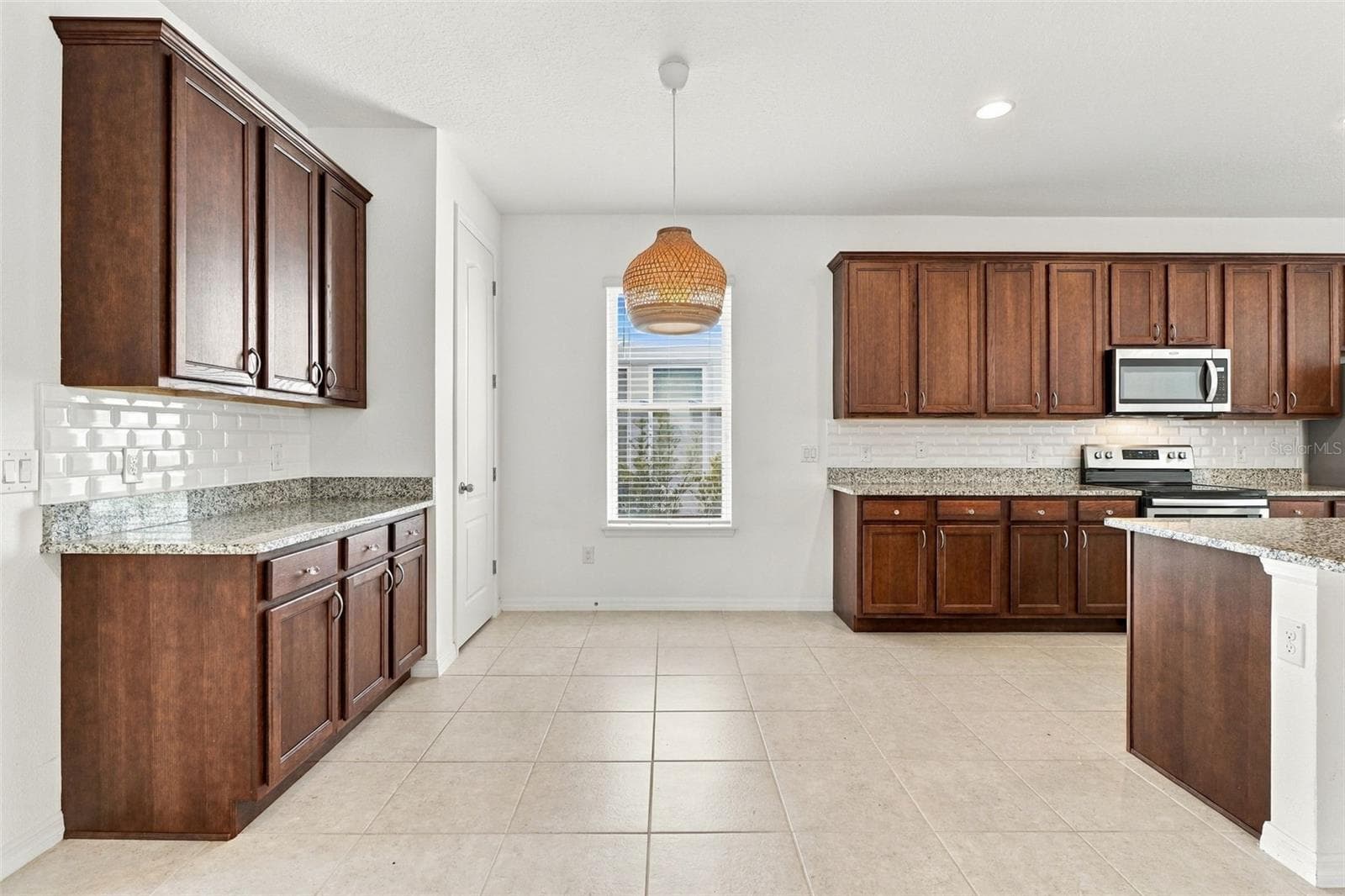 Single Family Residence at 8518 NEMOURS PKWY, ORLANDO, photo 6 of 30