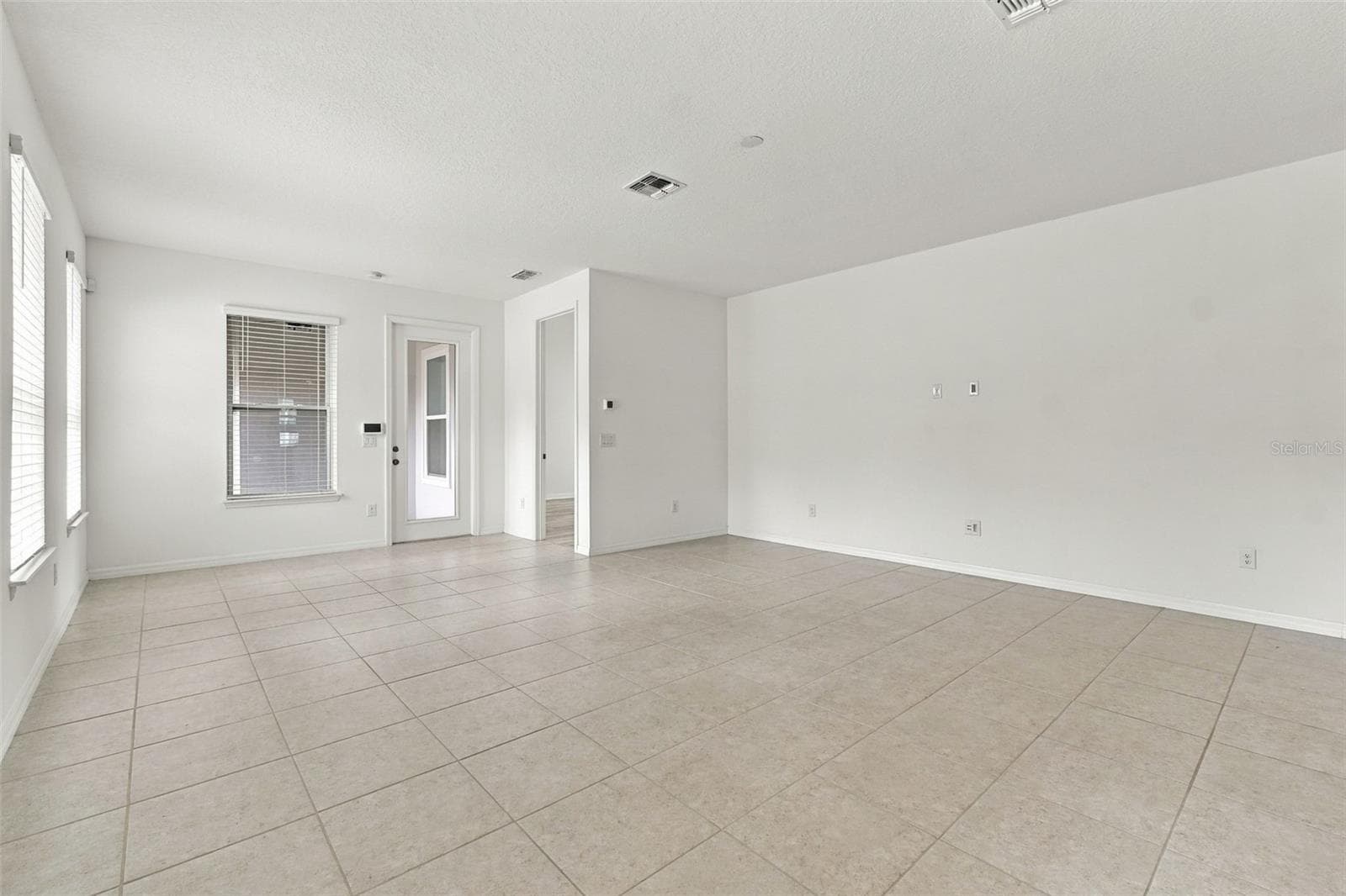 Single Family Residence at 8518 NEMOURS PKWY, ORLANDO, photo 10 of 30