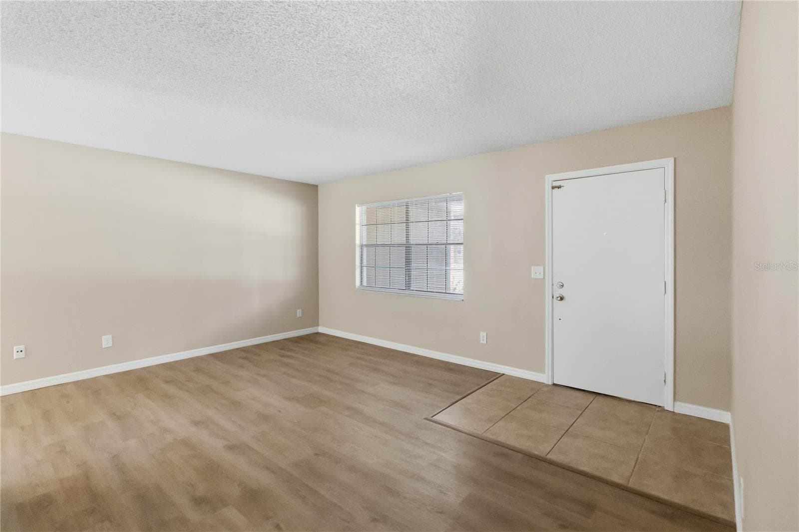 Single Family Residence at 113 LIDO RD, WINTER SPRINGS, photo 5 of 25