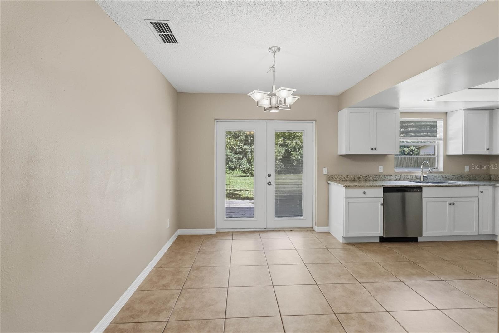 Single Family Residence at 113 LIDO RD, WINTER SPRINGS, photo 7 of 25