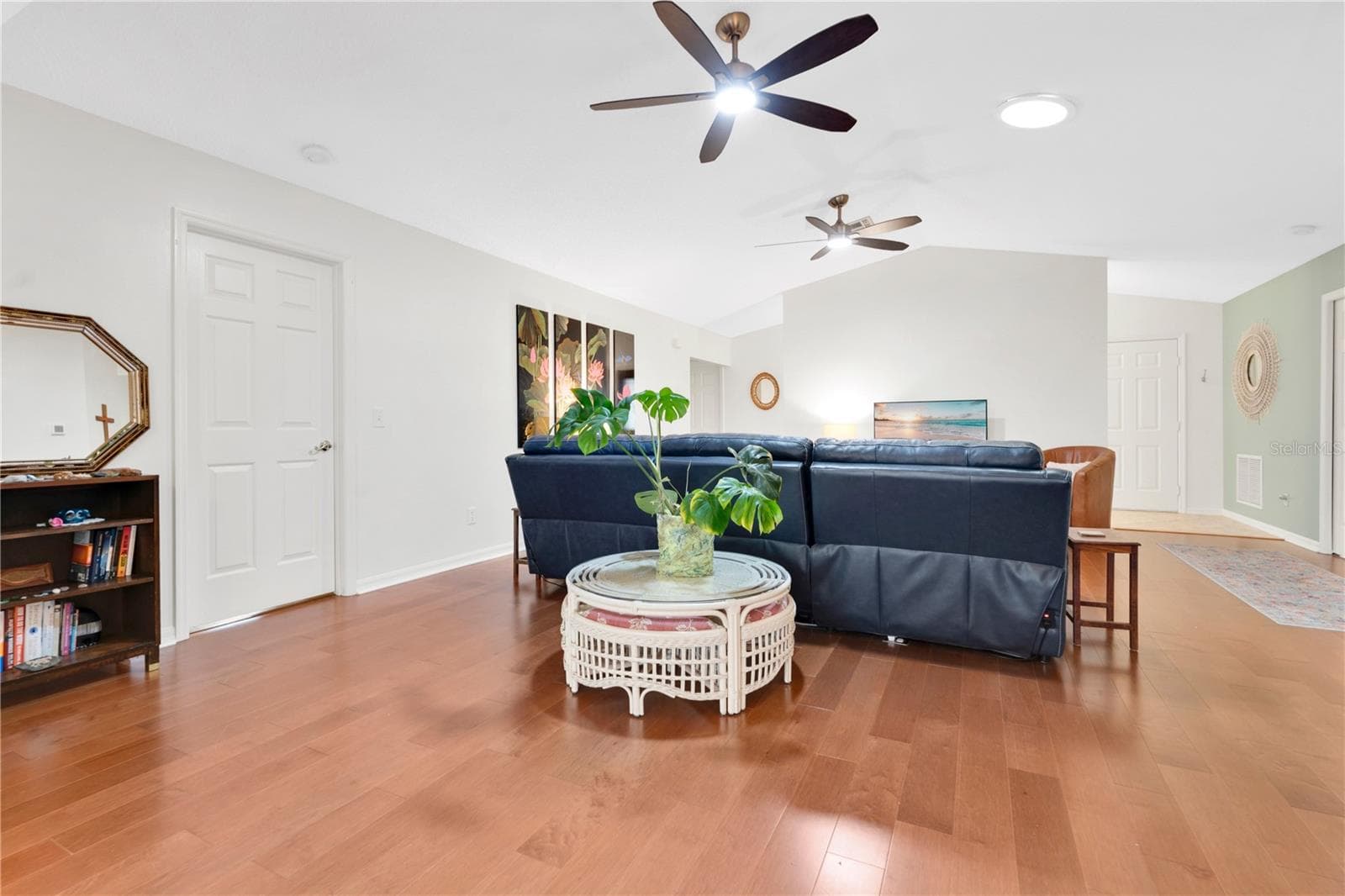 Single Family Residence at 341 RANCHWOOD DR, LEESBURG, photo 8 of 55
