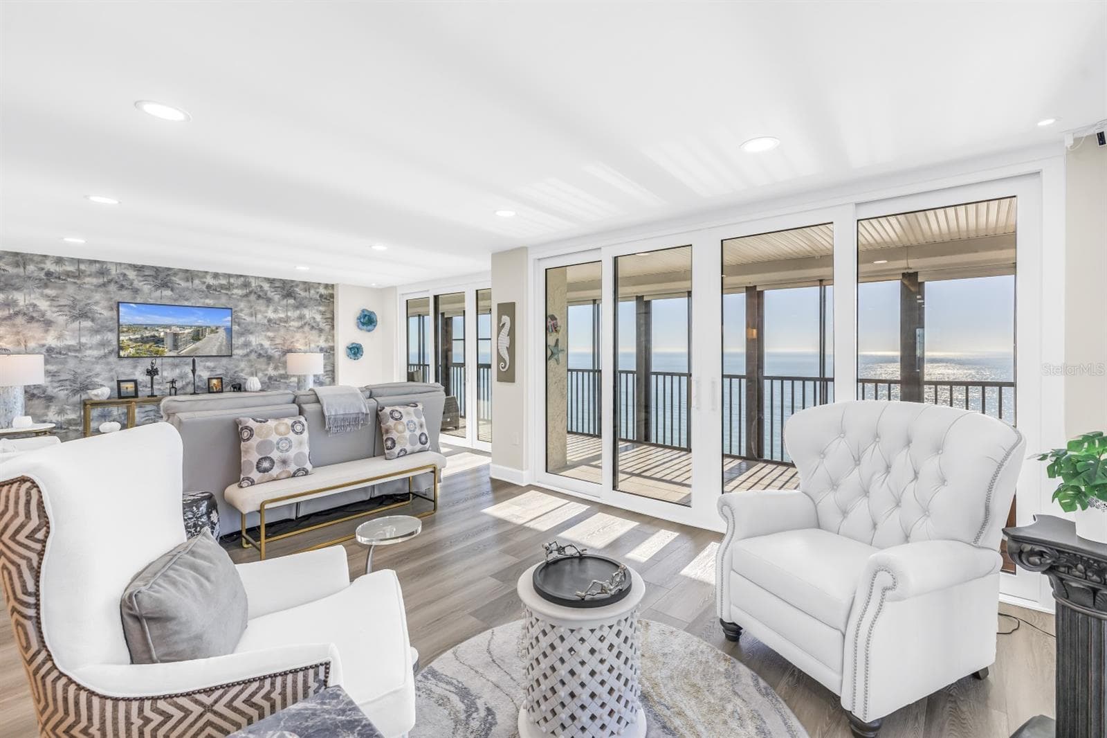 Living and Family Room - 15462 GULF BLVD #1006, MADEIRA BEACH