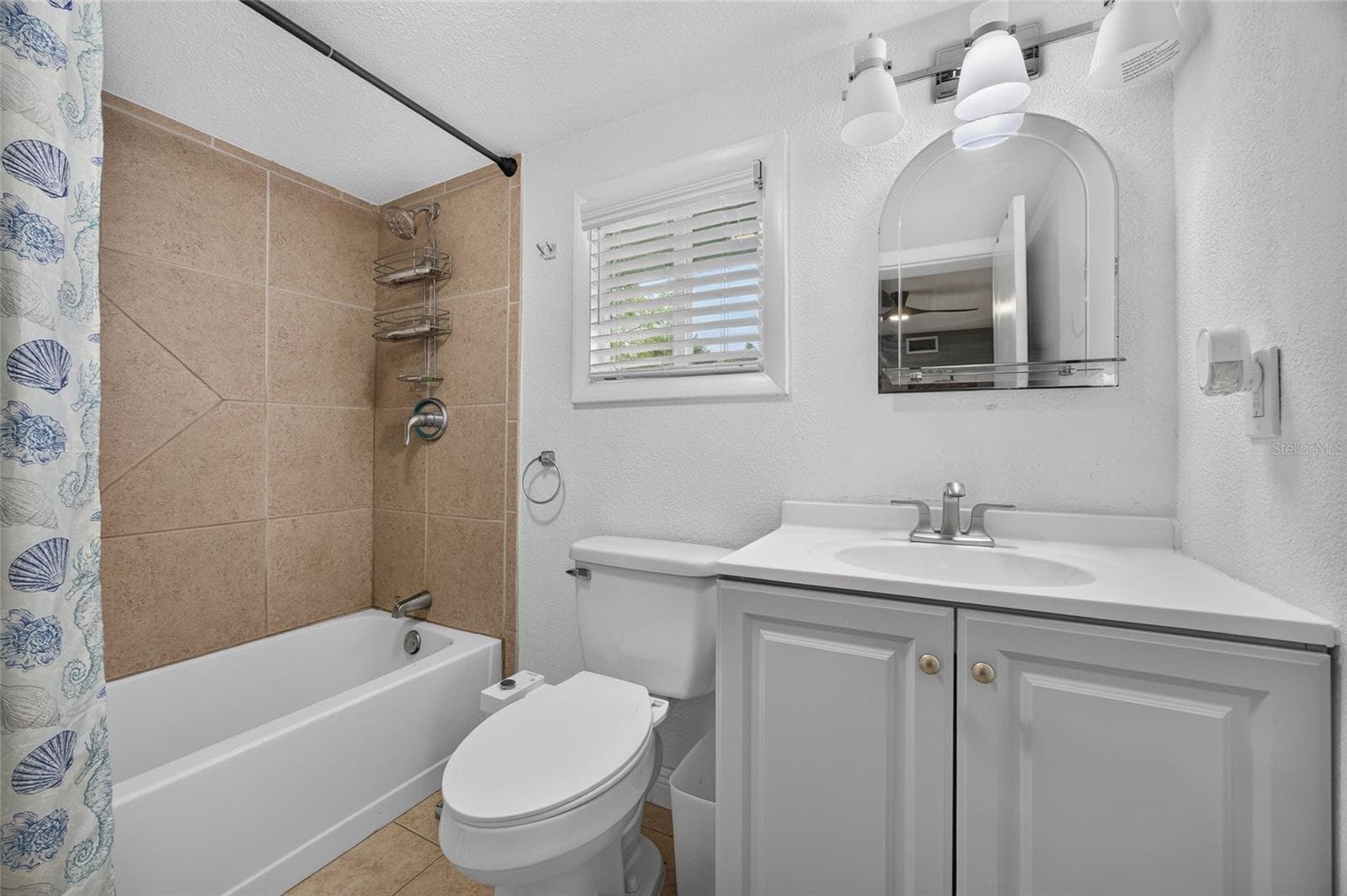 Single Family Residence at 22105 OLEAN BLVD, PORT CHARLOTTE, photo 18 of 39