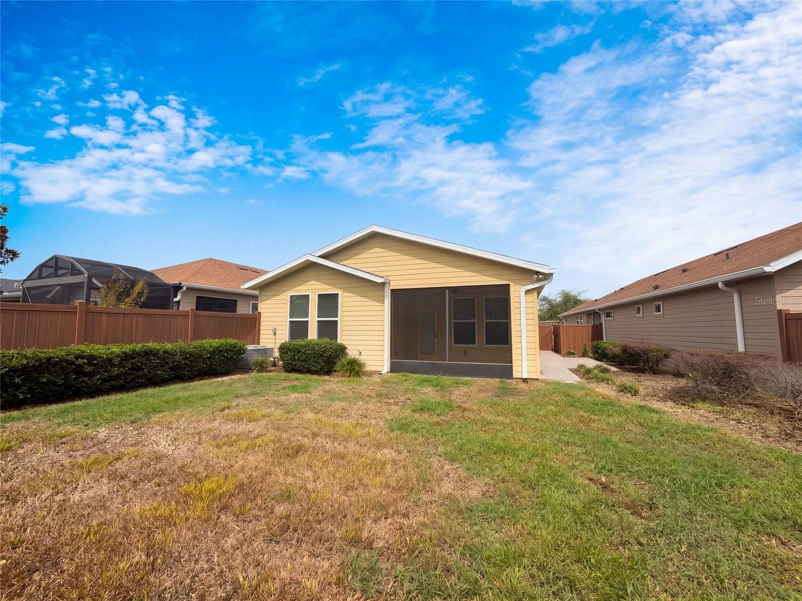 Single Family Residence at 394 ALCOVE DR, GROVELAND, photo 21 of 24