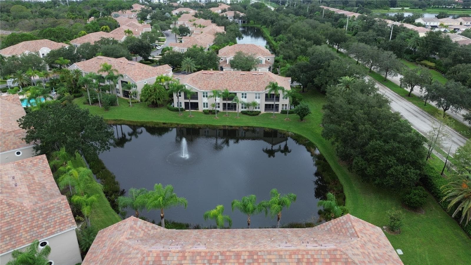Townhouse at 5235 PARISIENNE PL #101B28, SARASOTA, photo 8 of 65