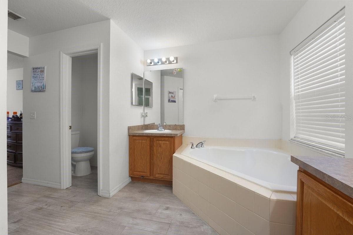 Single Family Residence at 1725 HERNANDO AVE, DELTONA, photo 17 of 31