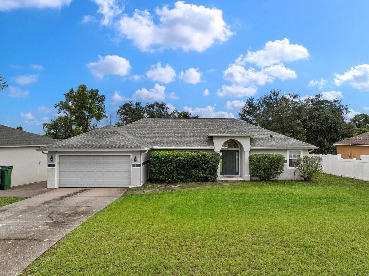 Single Family Residence at 1725 HERNANDO AVE, DELTONA, photo 24 of 31