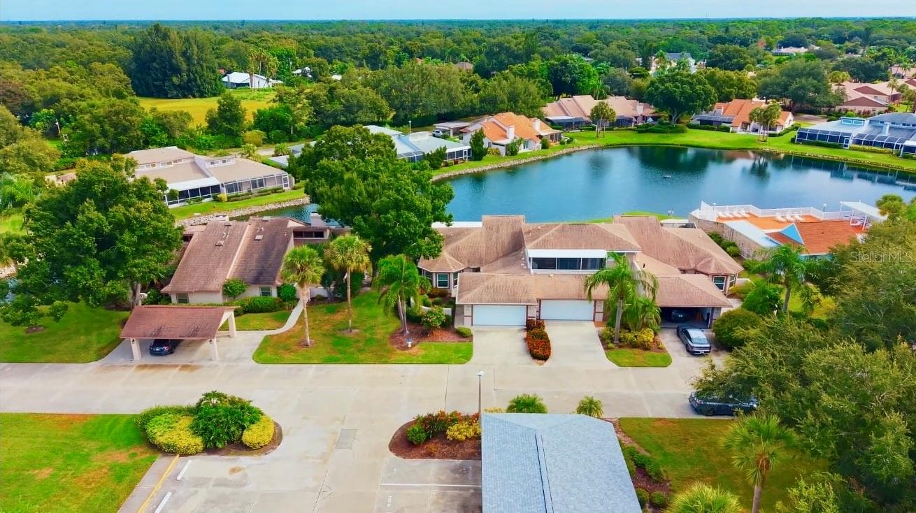 Condominium at 4621 HIDDEN VIEW PL #27, SARASOTA, photo 5 of 67