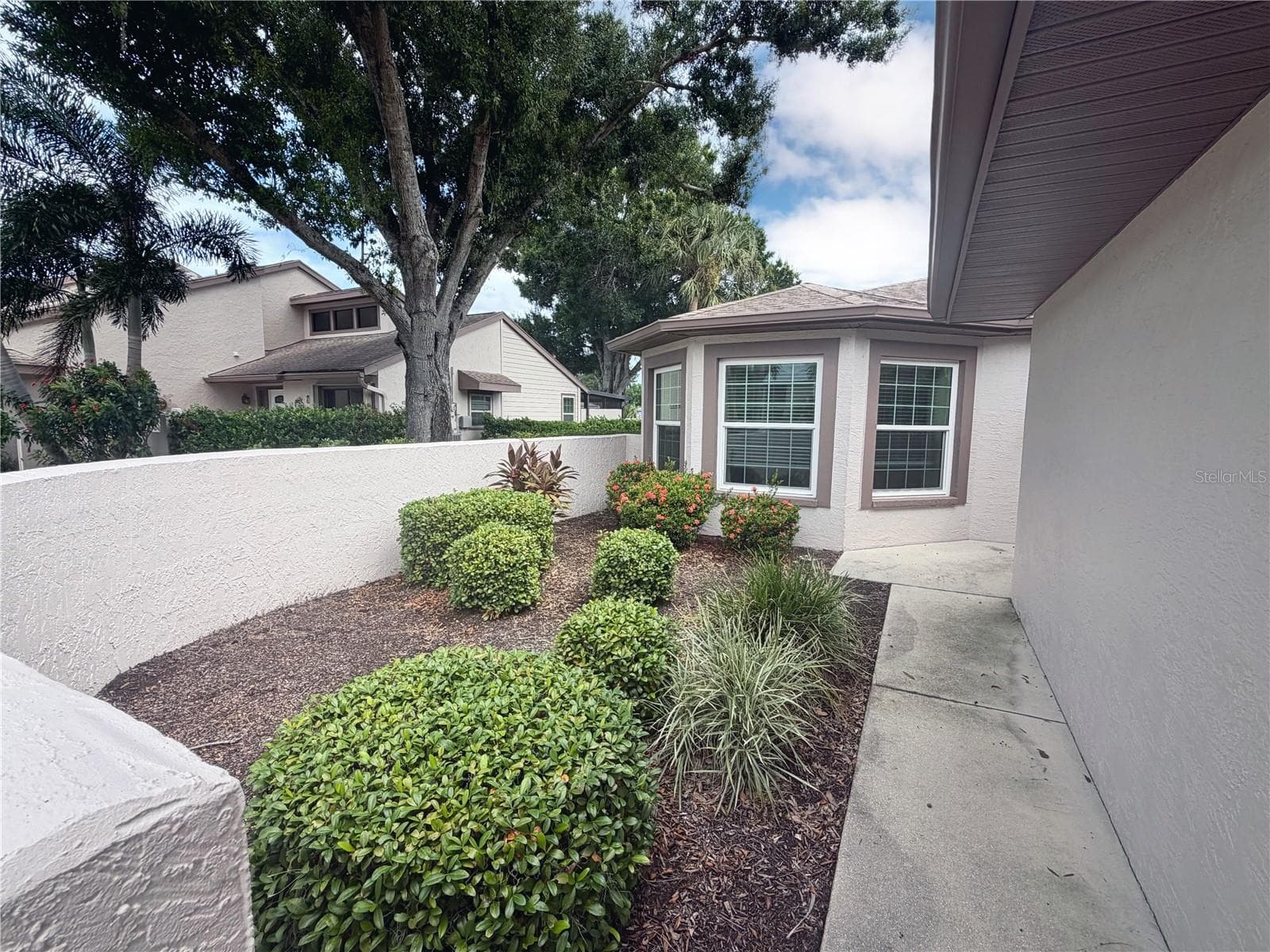 Garden entrance - 4621 HIDDEN VIEW PL #27, SARASOTA