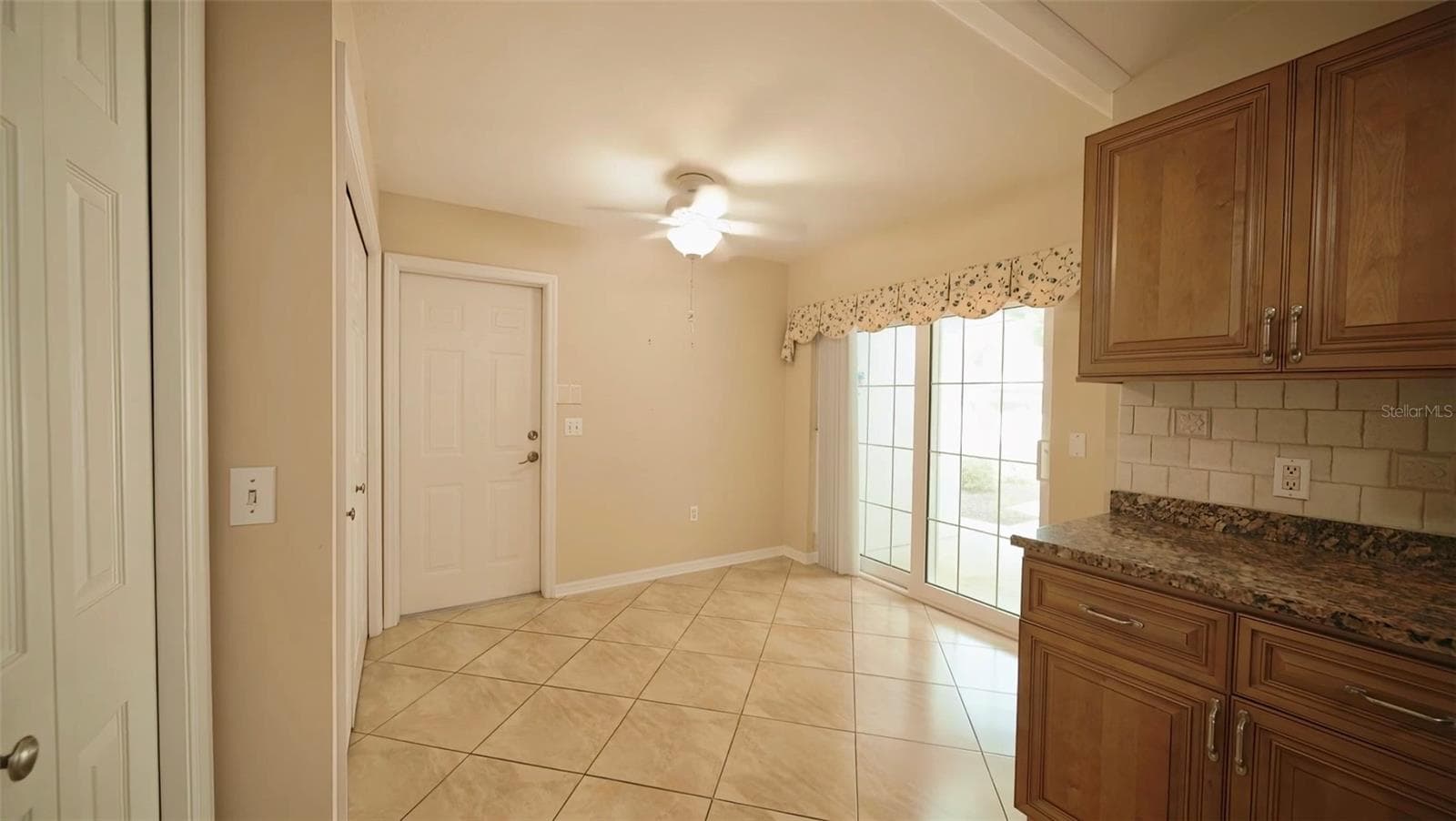 Eat In Kitchen - 4621 HIDDEN VIEW PL #27, SARASOTA