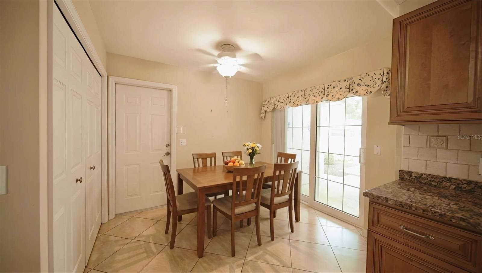 AI furnishings - 4621 HIDDEN VIEW PL #27, SARASOTA
