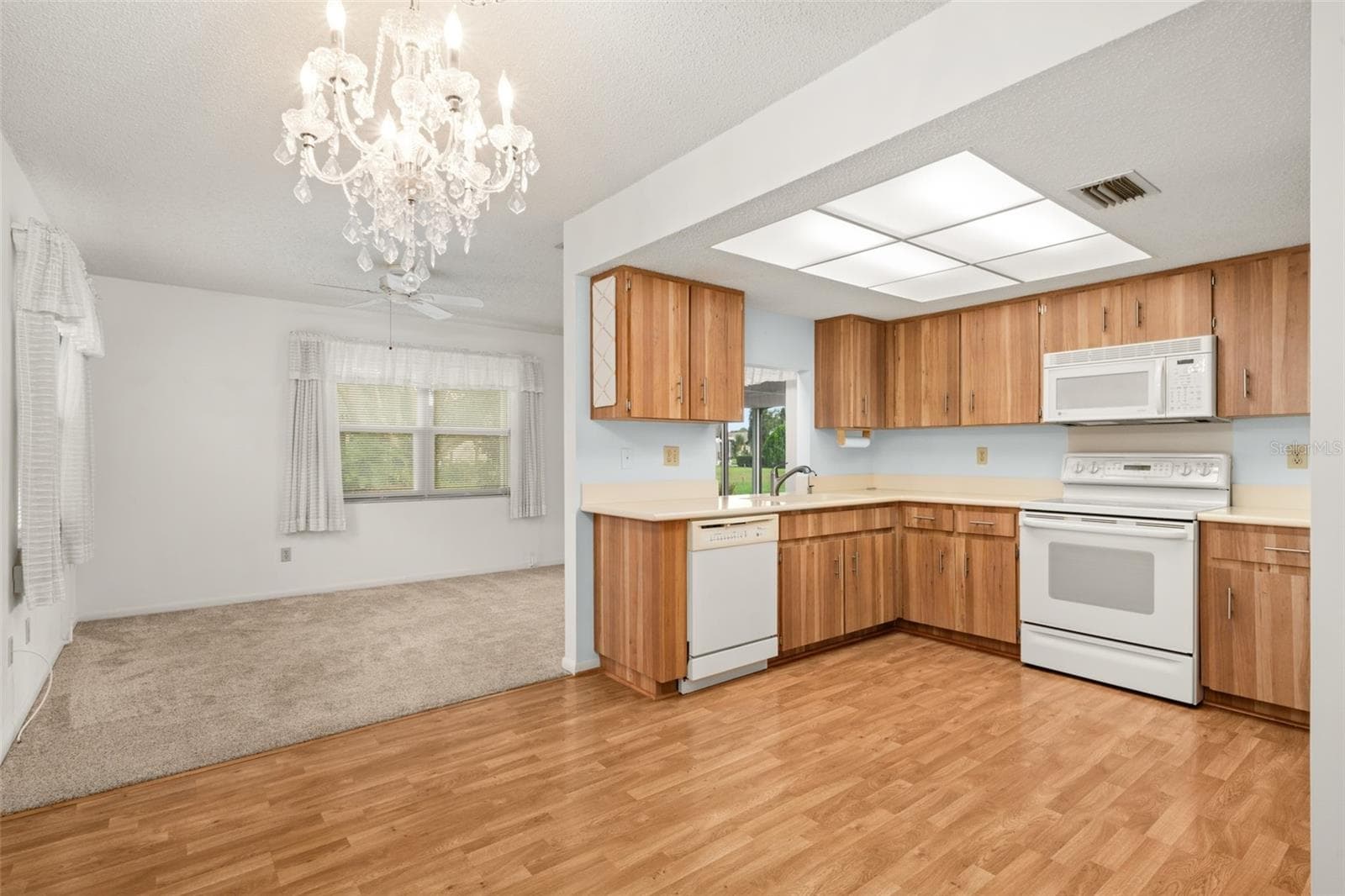 Half Duplex at 37 JASMINE ST, LAKE PLACID, photo 17 of 65