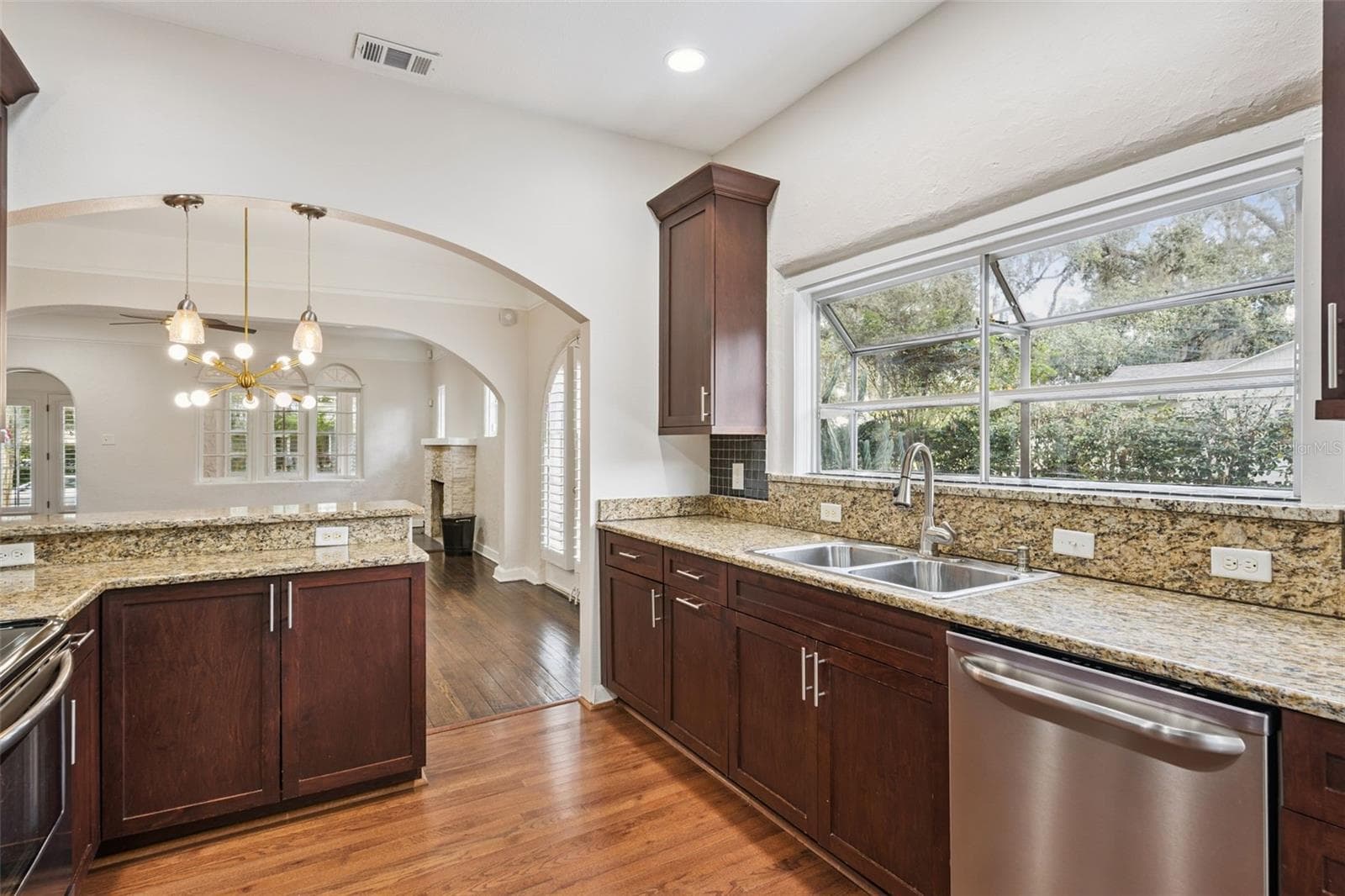 Kitchen - 215 S LAWSONA BLVD, ORLANDO
