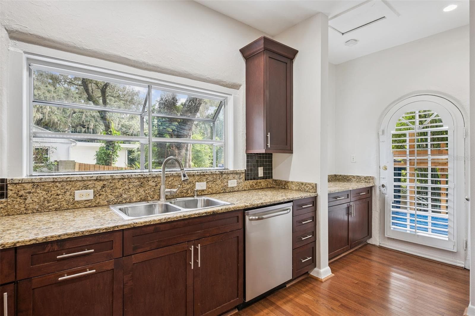Kitchen - 215 S LAWSONA BLVD, ORLANDO