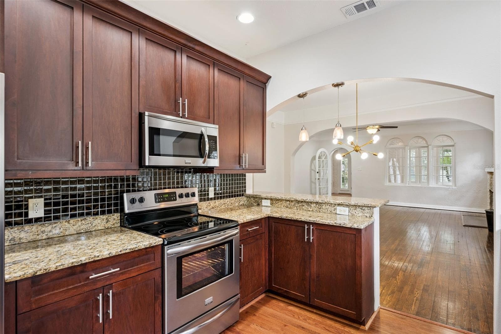 Kitchen - 215 S LAWSONA BLVD, ORLANDO