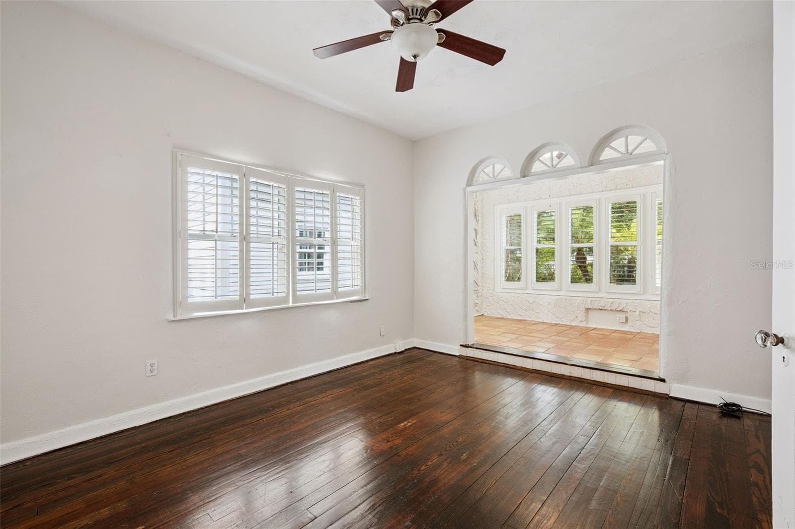 Primary Suite view toward sitting room - 215 S LAWSONA BLVD, ORLANDO