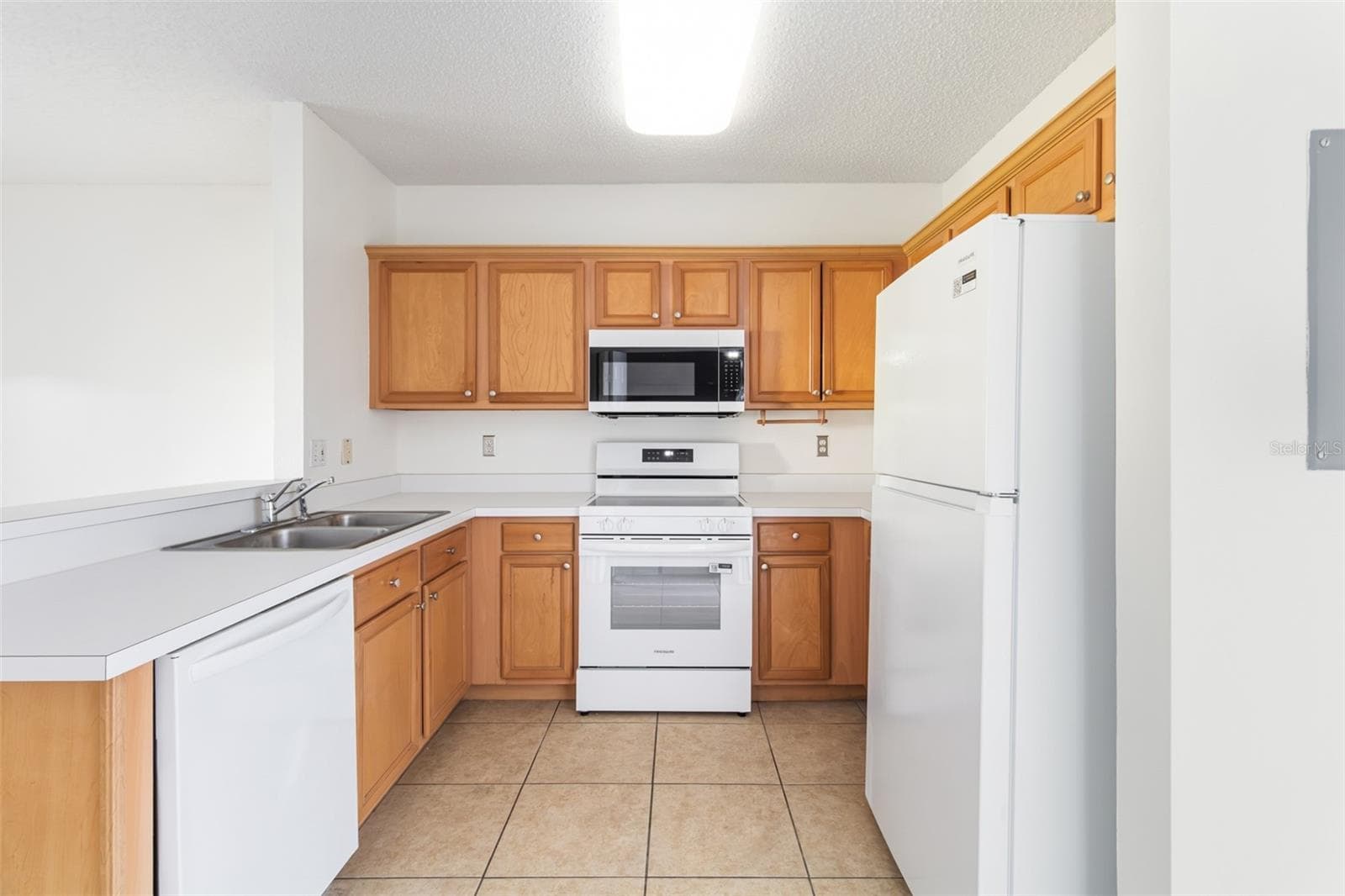 Townhouse at 6340 OSPREY LAKE CIR #6340, RIVERVIEW, photo 7 of 44