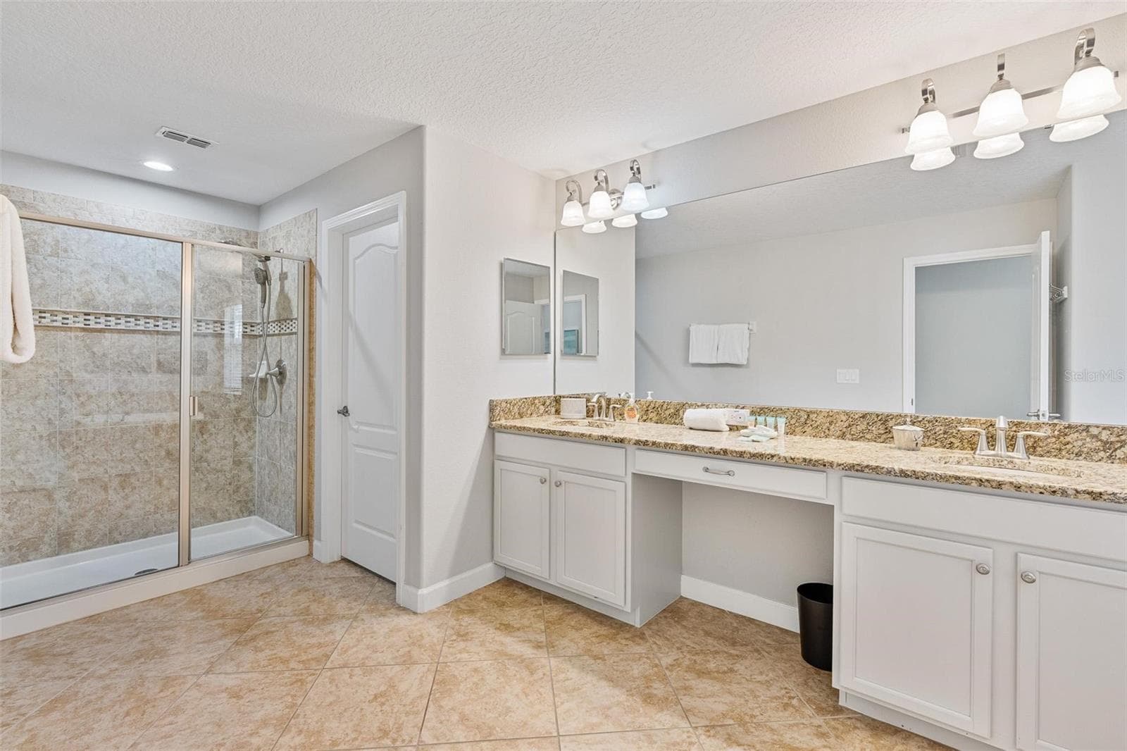 Single Family Residence at 2985 BUCCANEER PALM RD, KISSIMMEE, photo 31 of 47