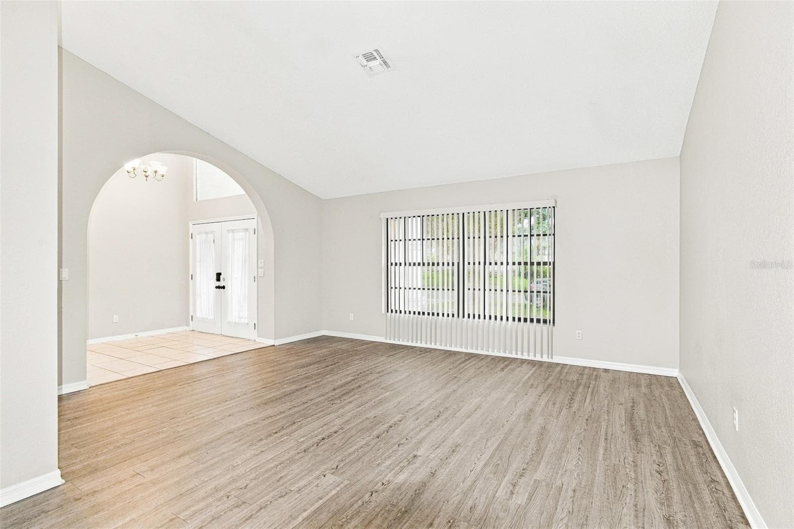 Single Family Residence at 4415 LAS PALMAS AVE, SPRING HILL, photo 2 of 21
