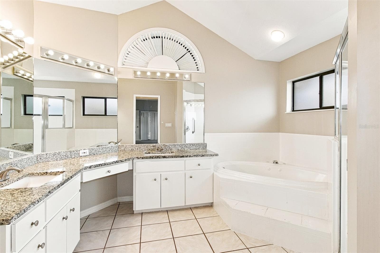 Single Family Residence at 4415 LAS PALMAS AVE, SPRING HILL, photo 11 of 21