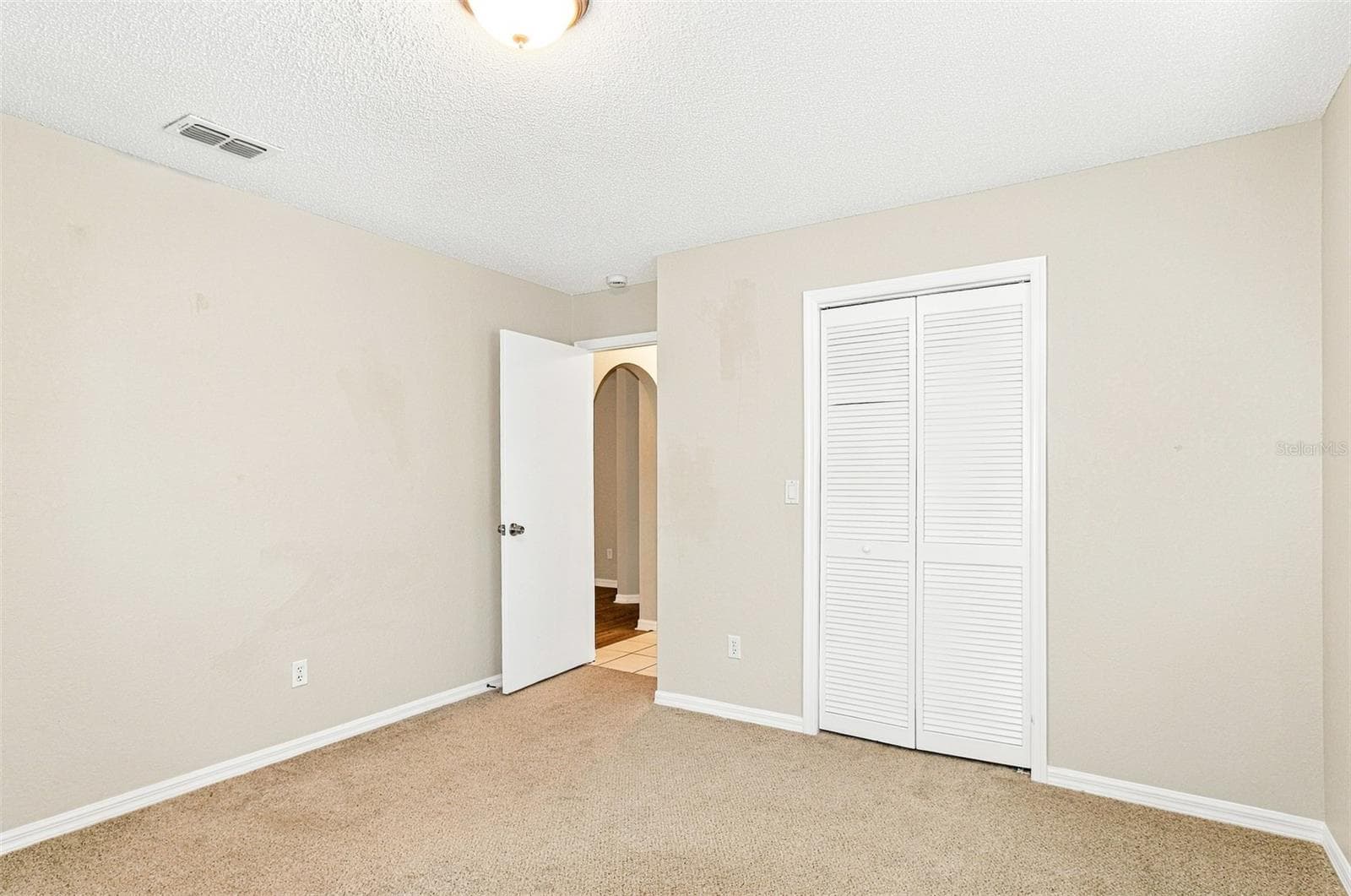 Single Family Residence at 4415 LAS PALMAS AVE, SPRING HILL, photo 13 of 21